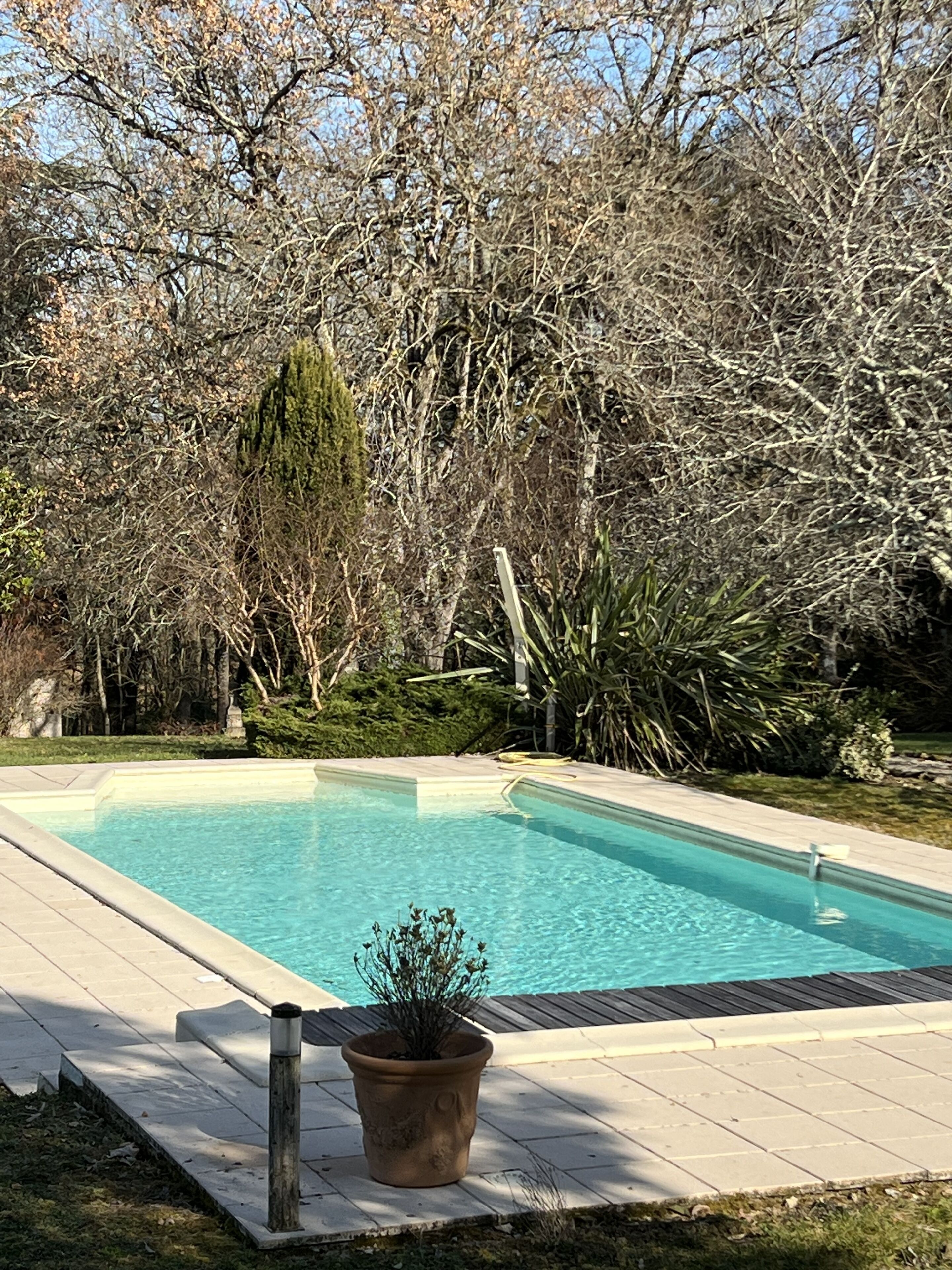 Beautiful little Triplex in a large property