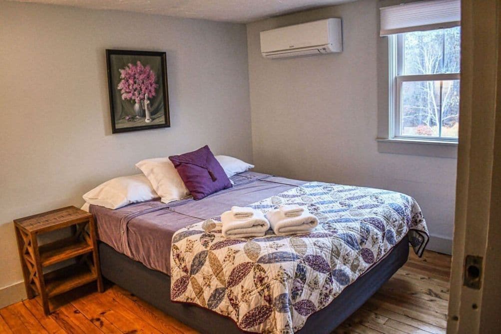 Lavender / Brook Road Inn