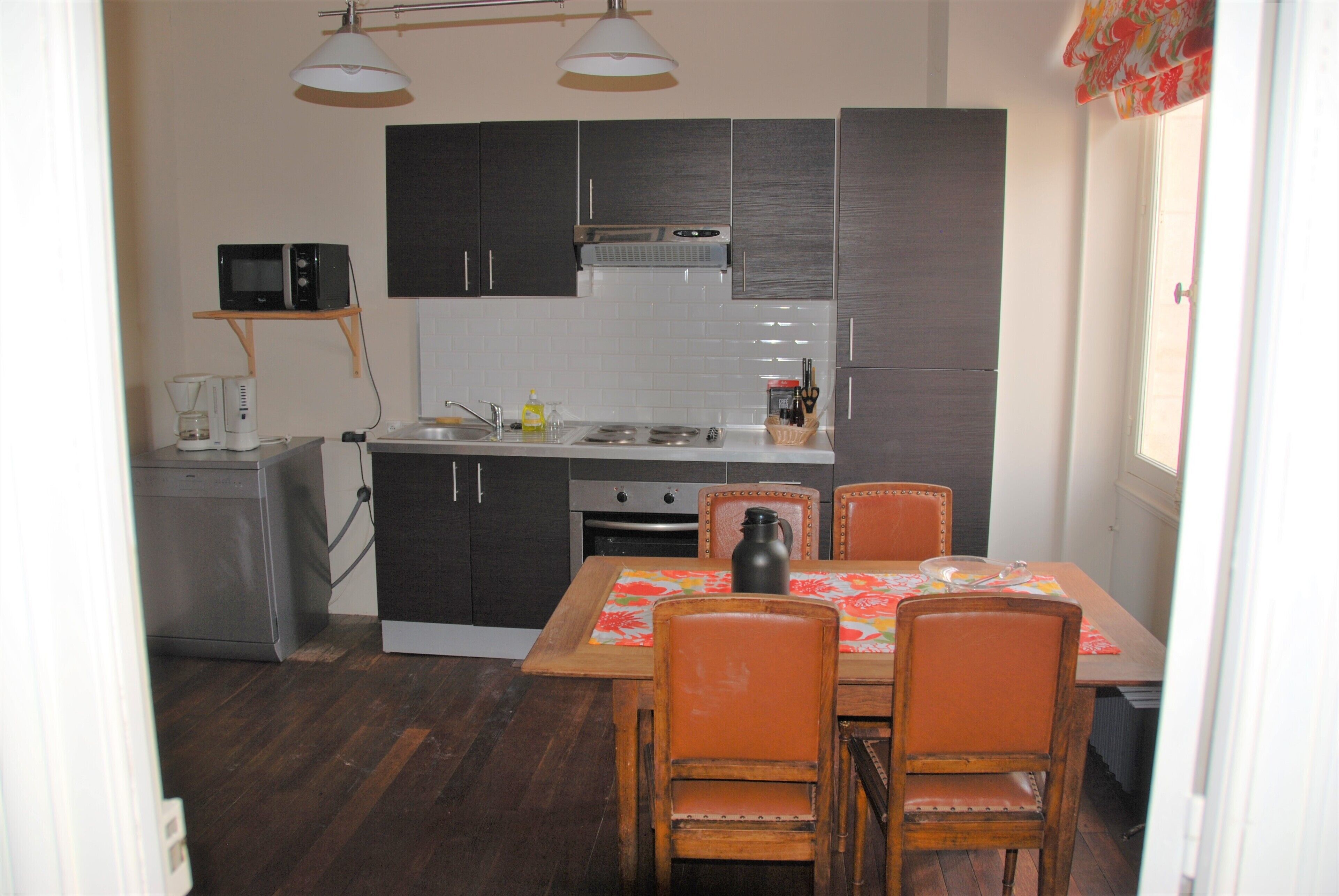 Chateau Igny, 17th century / 3 gites: "Lombard" in the left tower - sleeps 4 