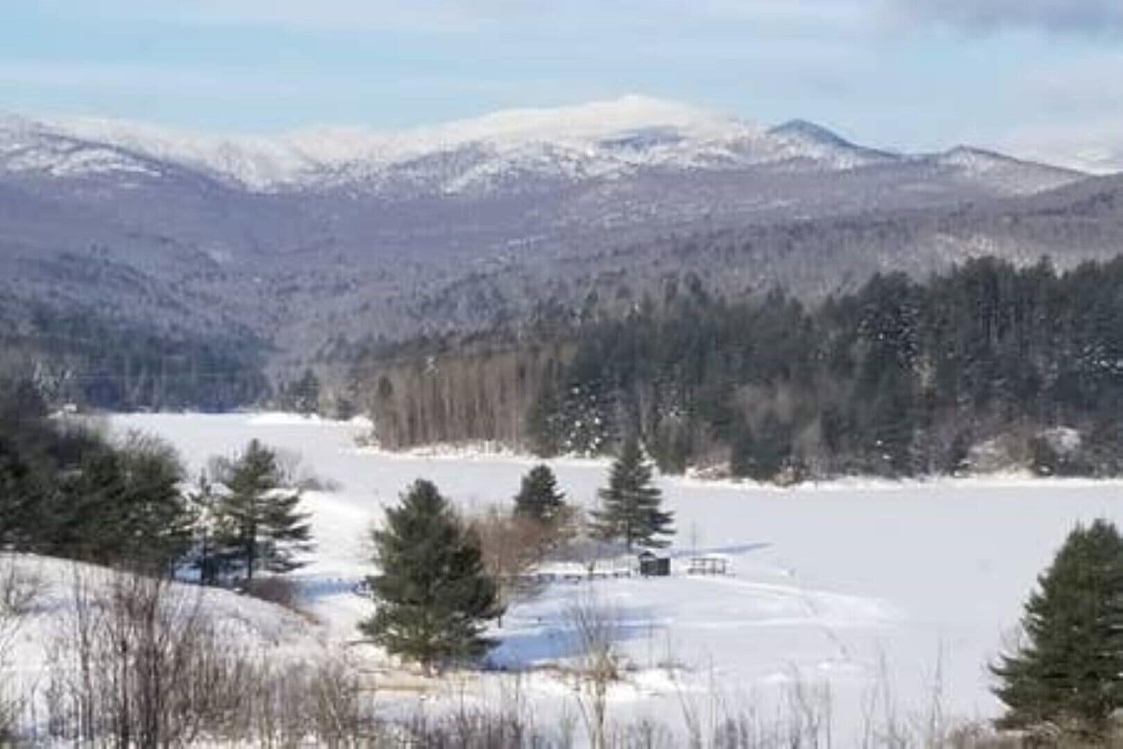 Private- Ski & Hike Out - Mountain & Lake Views Ponds - 7 Acres - 1200 sq ft