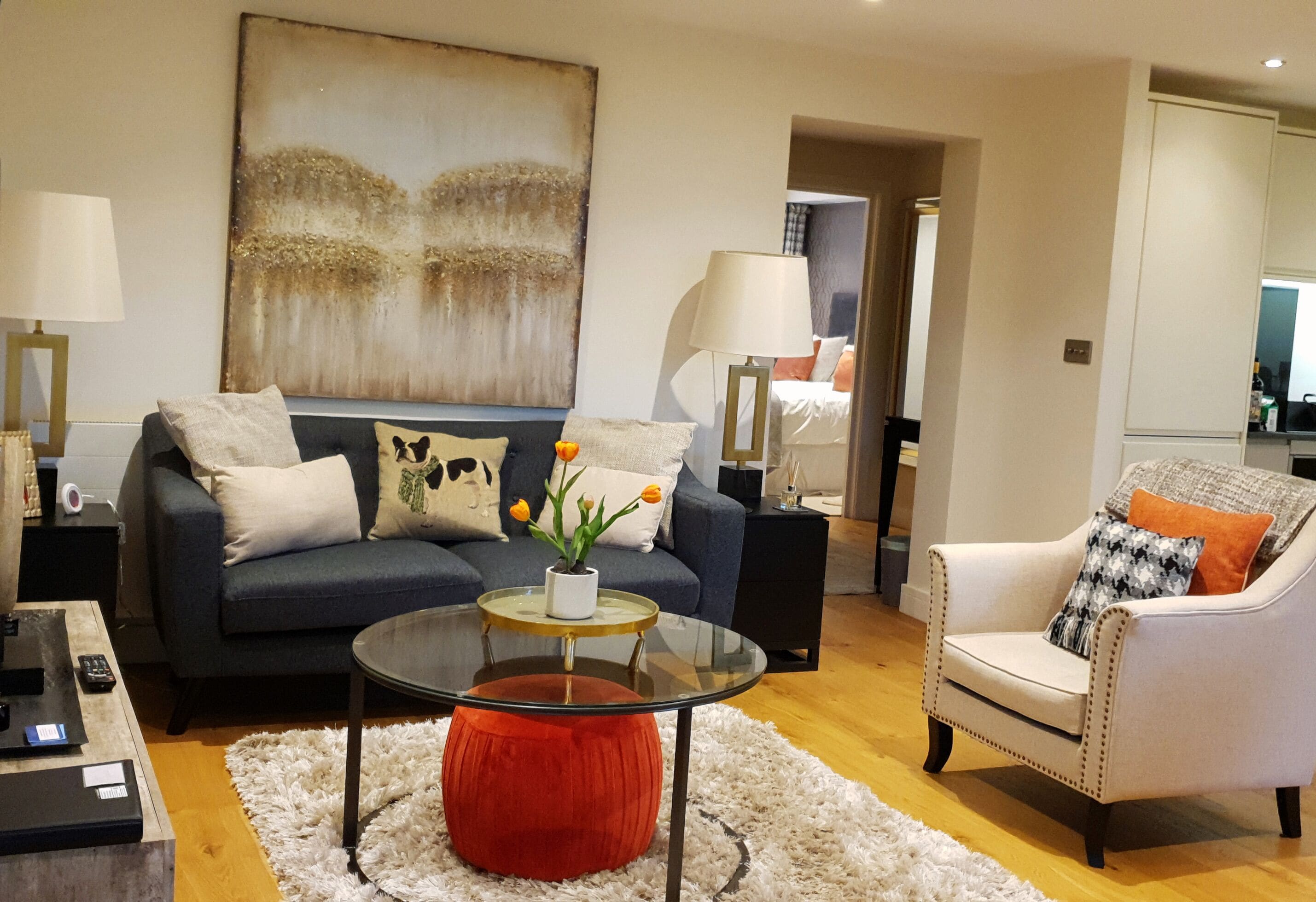 Stunning Contemporary Apartment nestled in the Hills of Great Malvern sleeps 4.
