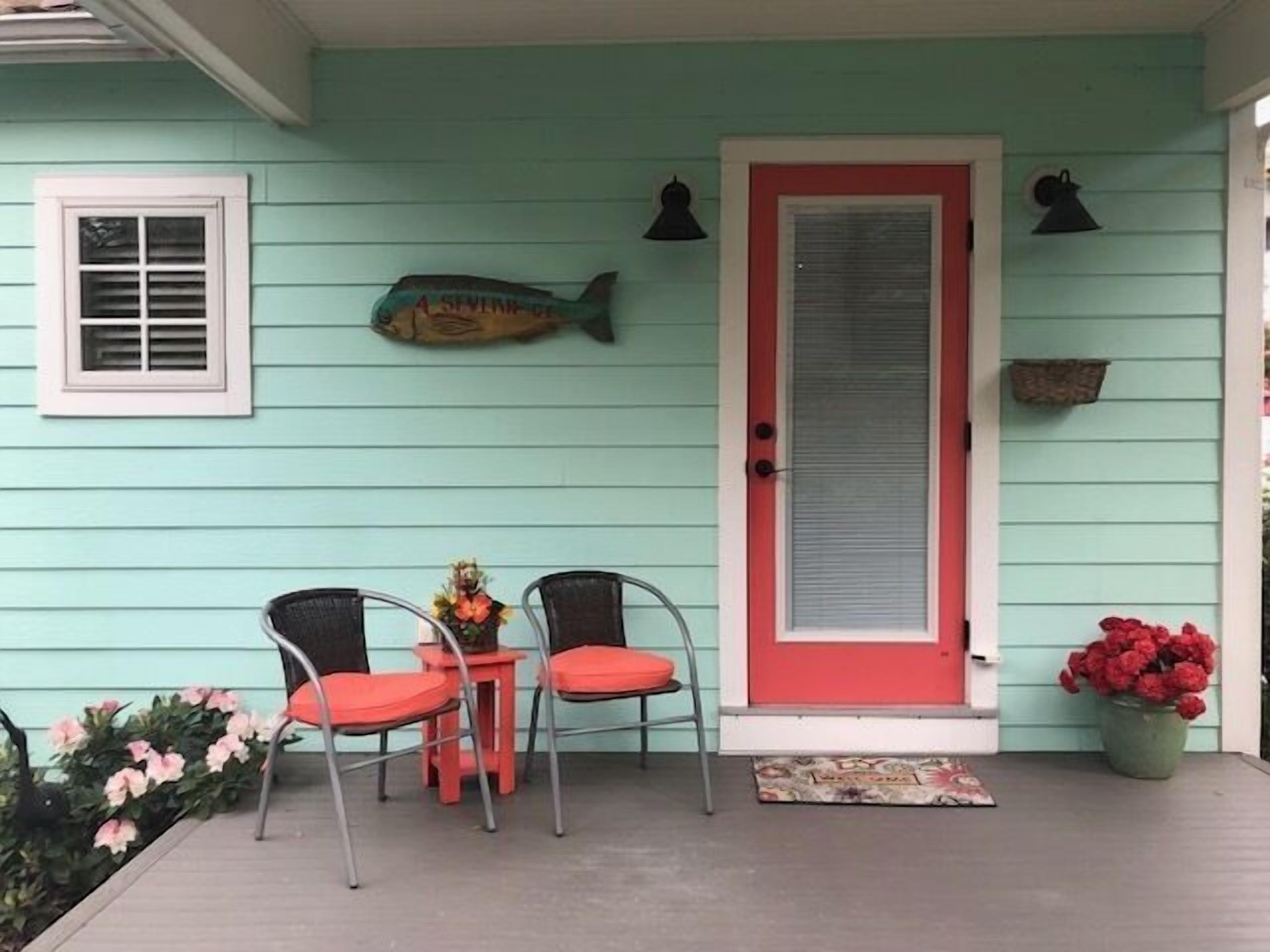 Charming "doll house" in a delightful Eastport neighborhood.