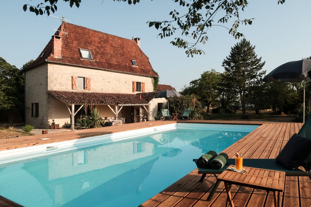 Authentic Mas in the heart of a beautiful equestrian domain