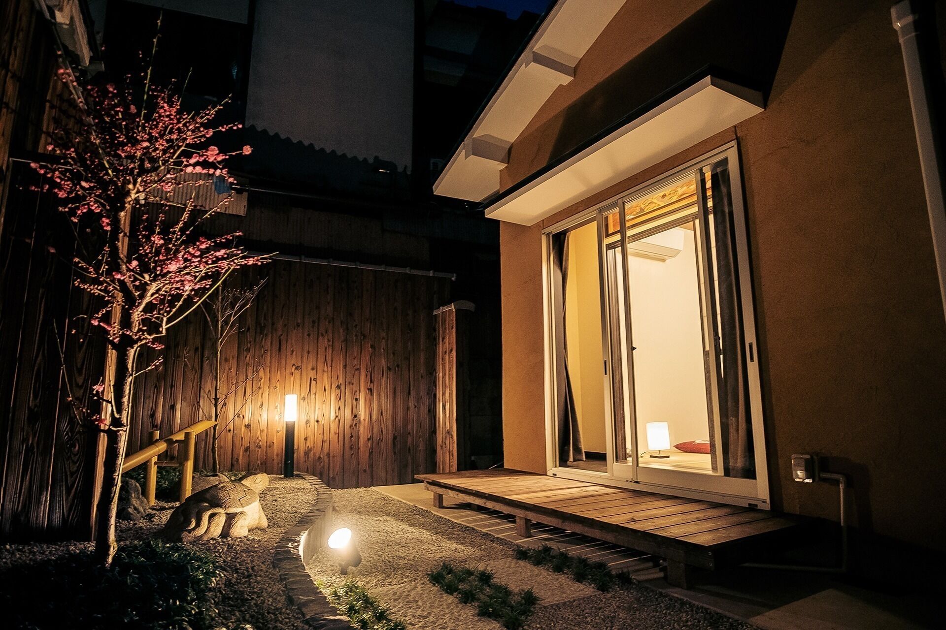 Corona measures are perfect A villa with a garde / Kyoto Kyōto
