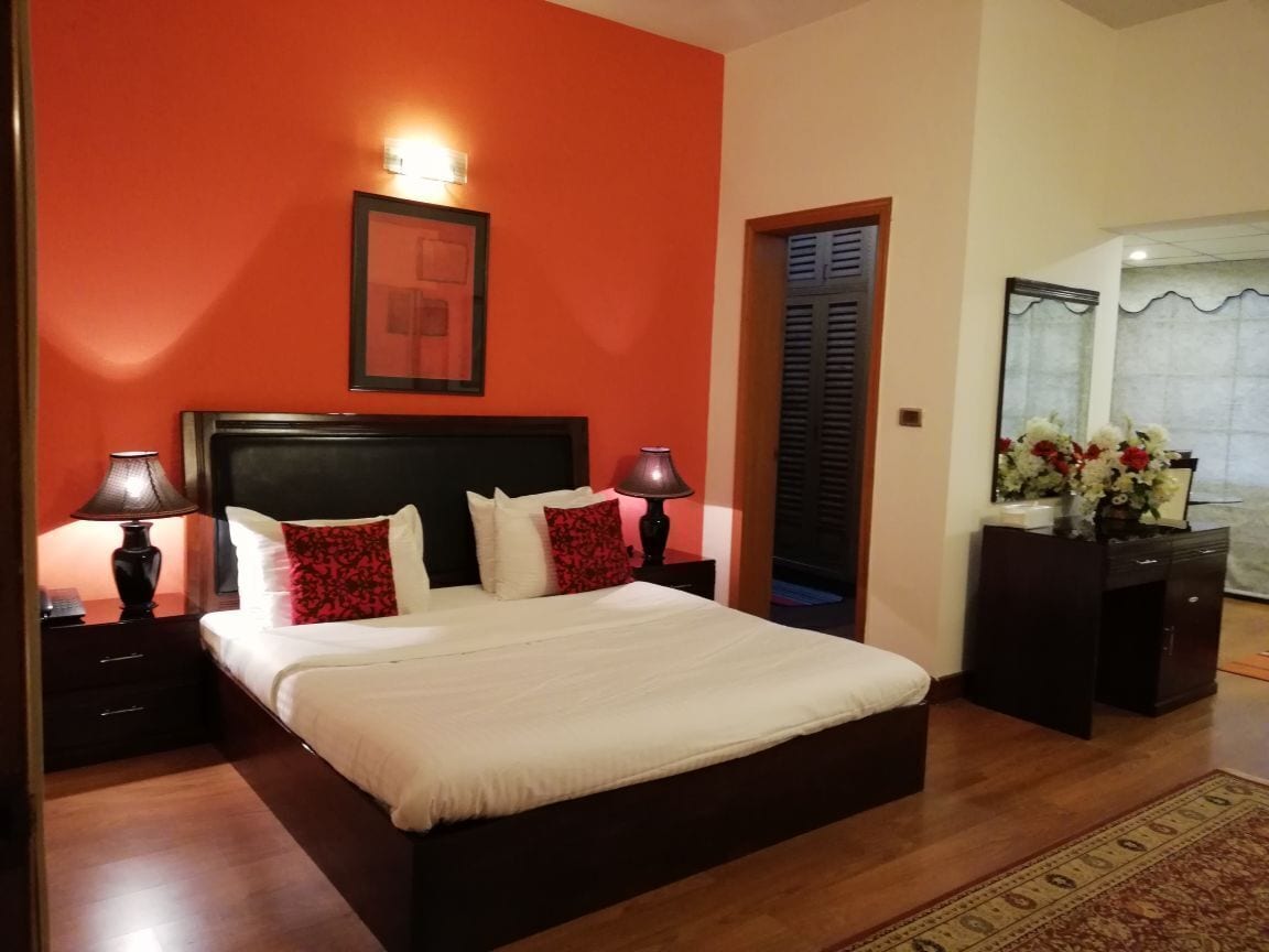 Carnations Suites - Luxury Rooms in the heart of Islamabad!!
