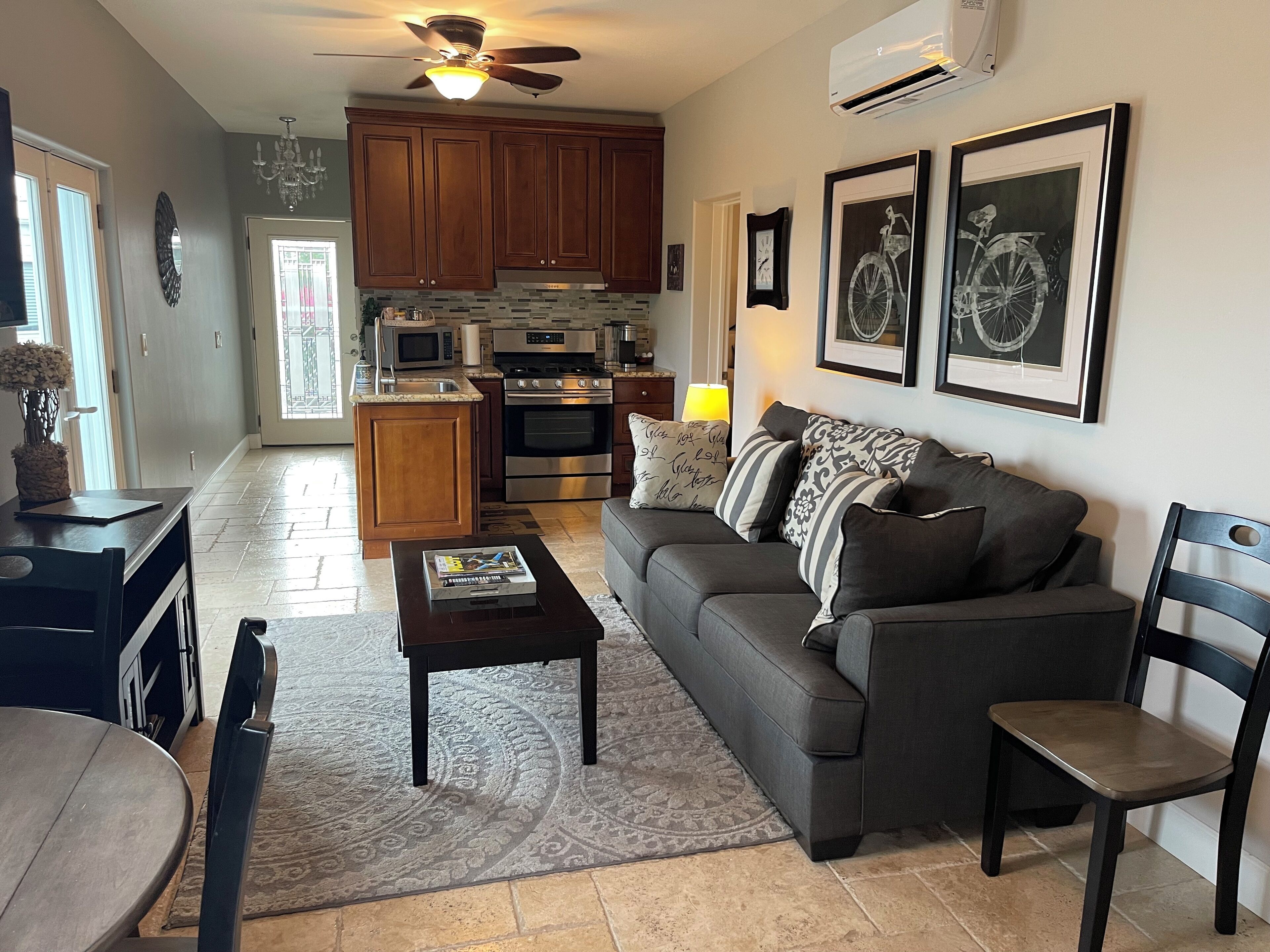 Views/ Attractions/ Dining/ Upscale -  Private Luxury 2 bedroom House