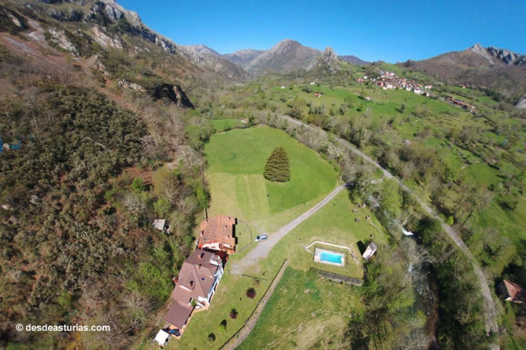 Les Vegues apartments. Peaks of Europe. 5 people number 7.