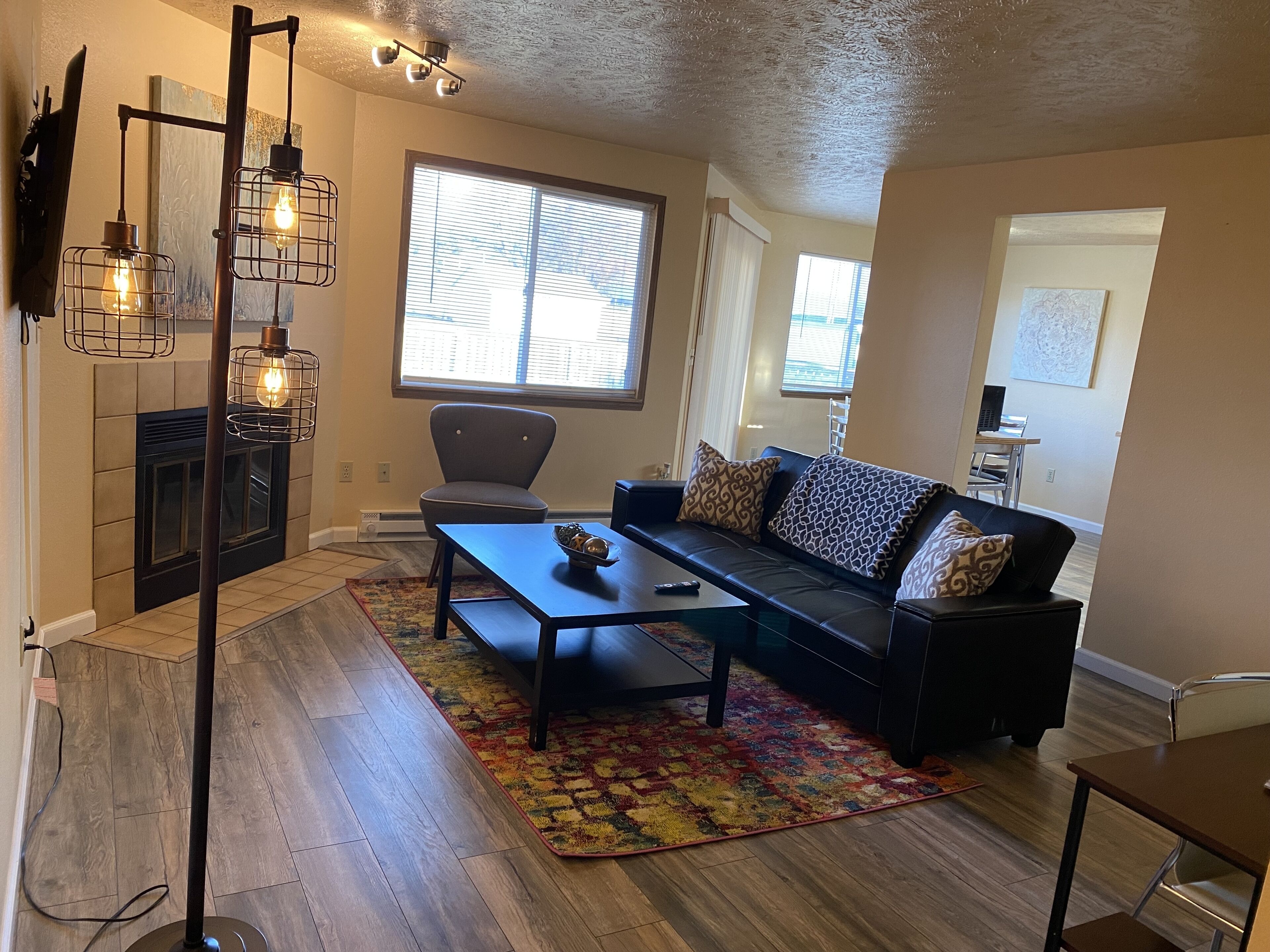 Spokane Valley Newly Remodeled 2 BR Apt