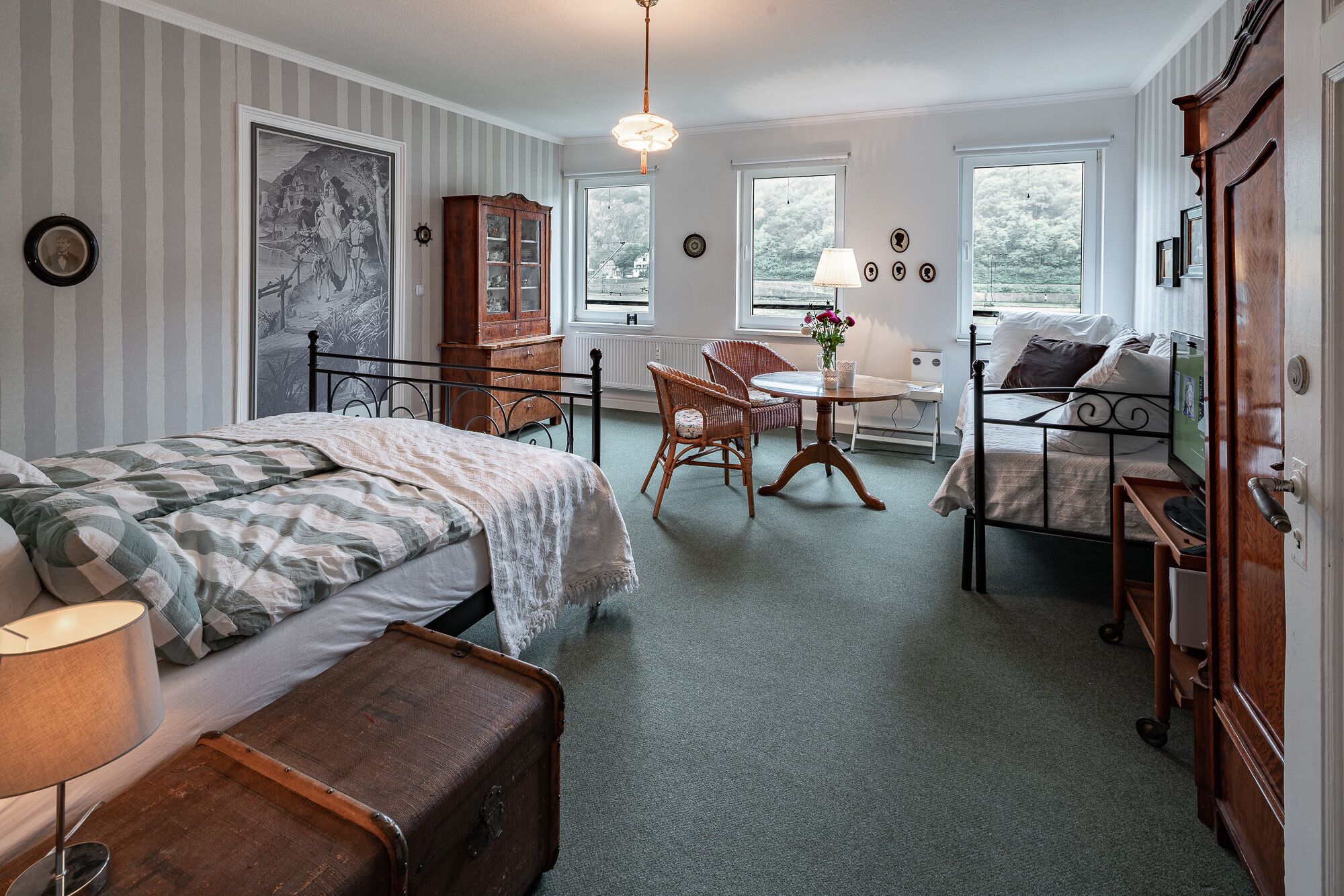 Live romantically in Kaub directly on the Rhine