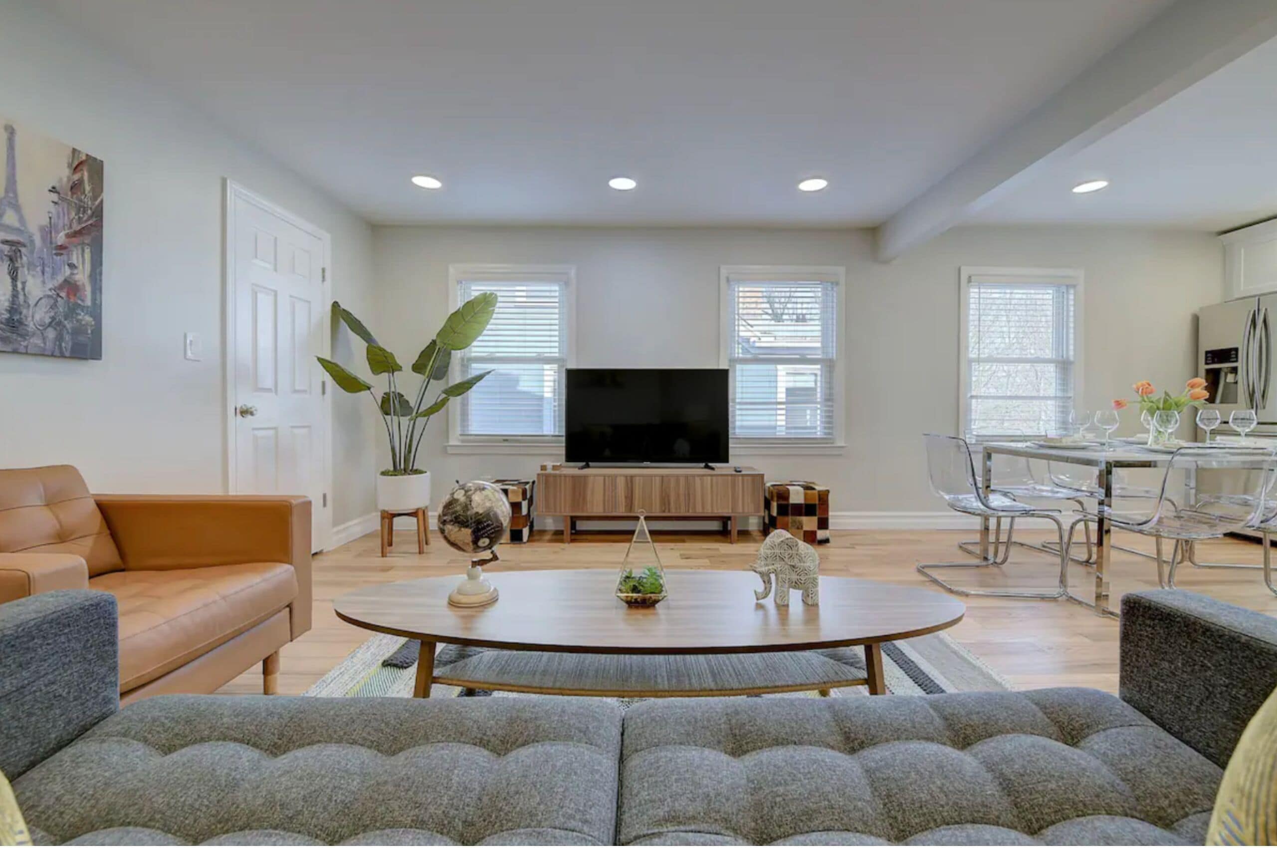 Spacious Downtown 2BR w/ Parking