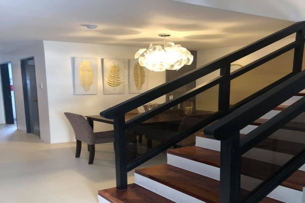 Sentro Pinili is 5 minutes away from Rizal Boulevard and 20 minutes from the Sibulan airport