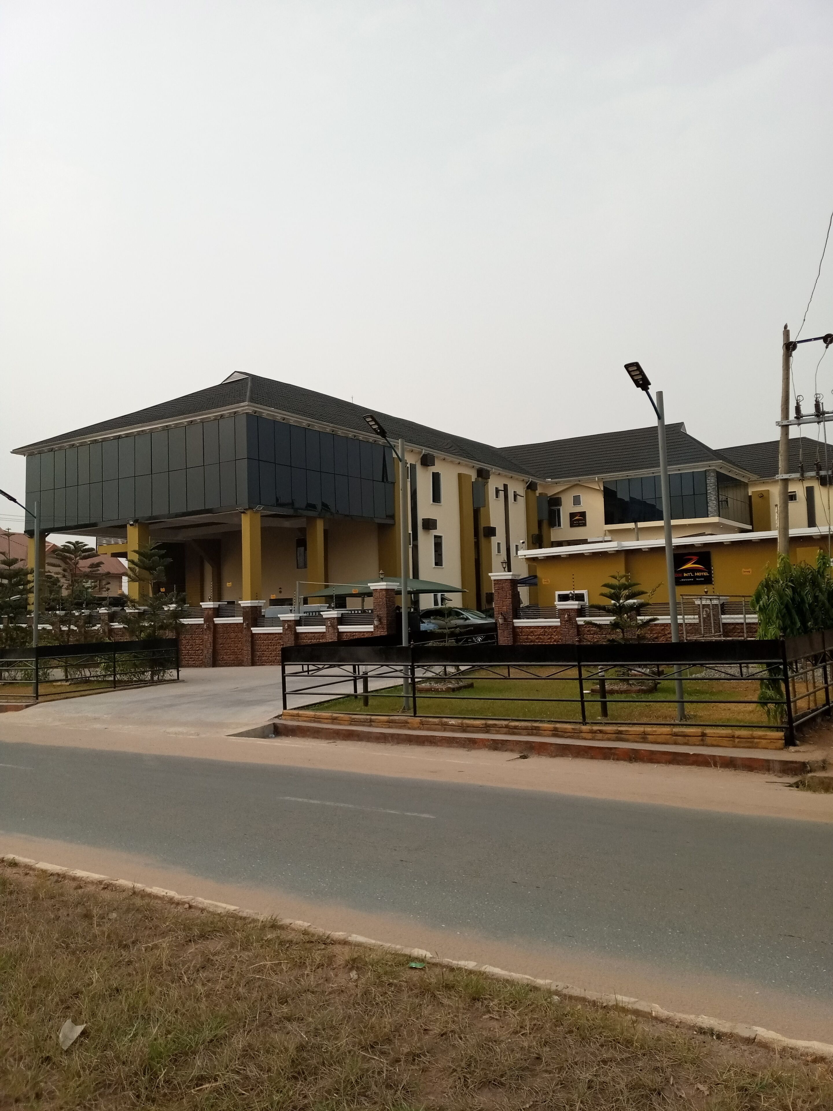Zoe's International Hotel