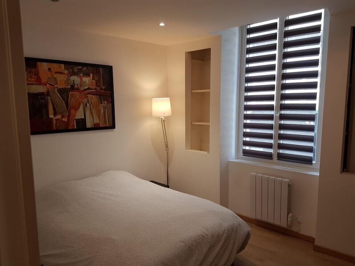 Two-room apartment in Mansle center