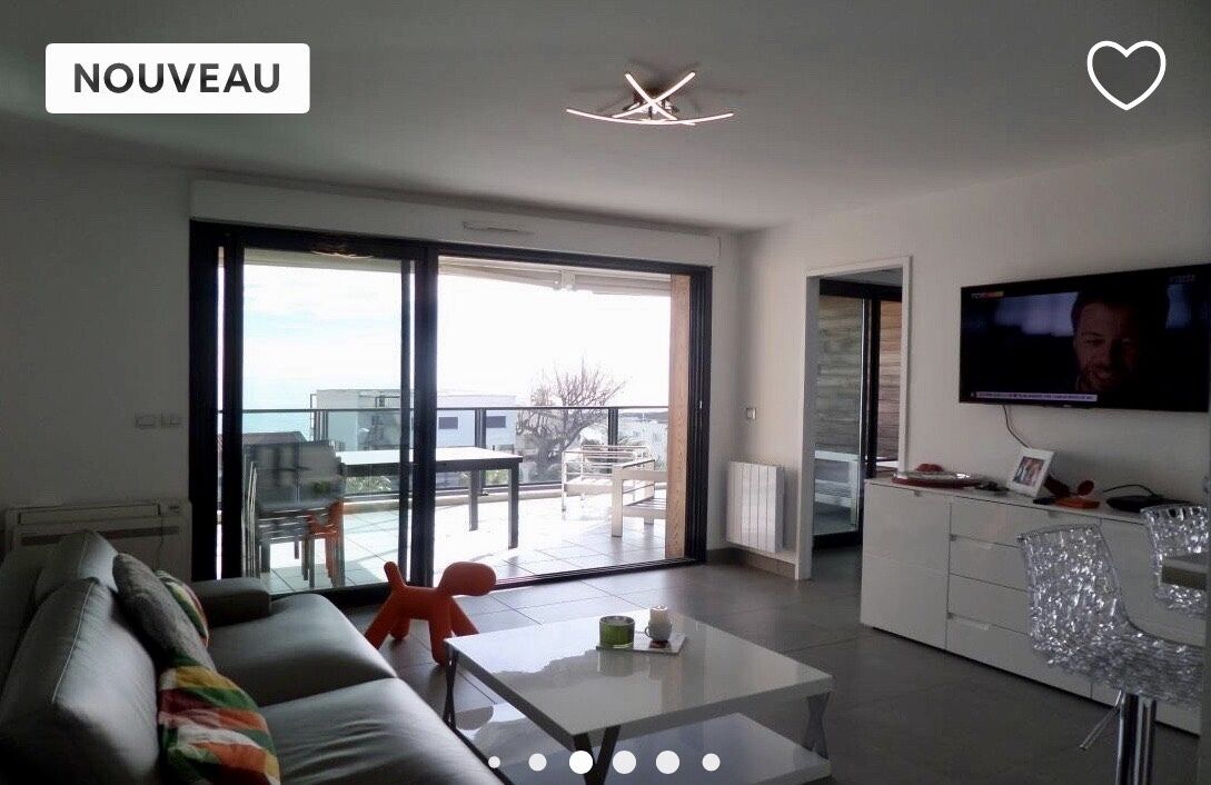 Luxury apartment with breathtaking sea view