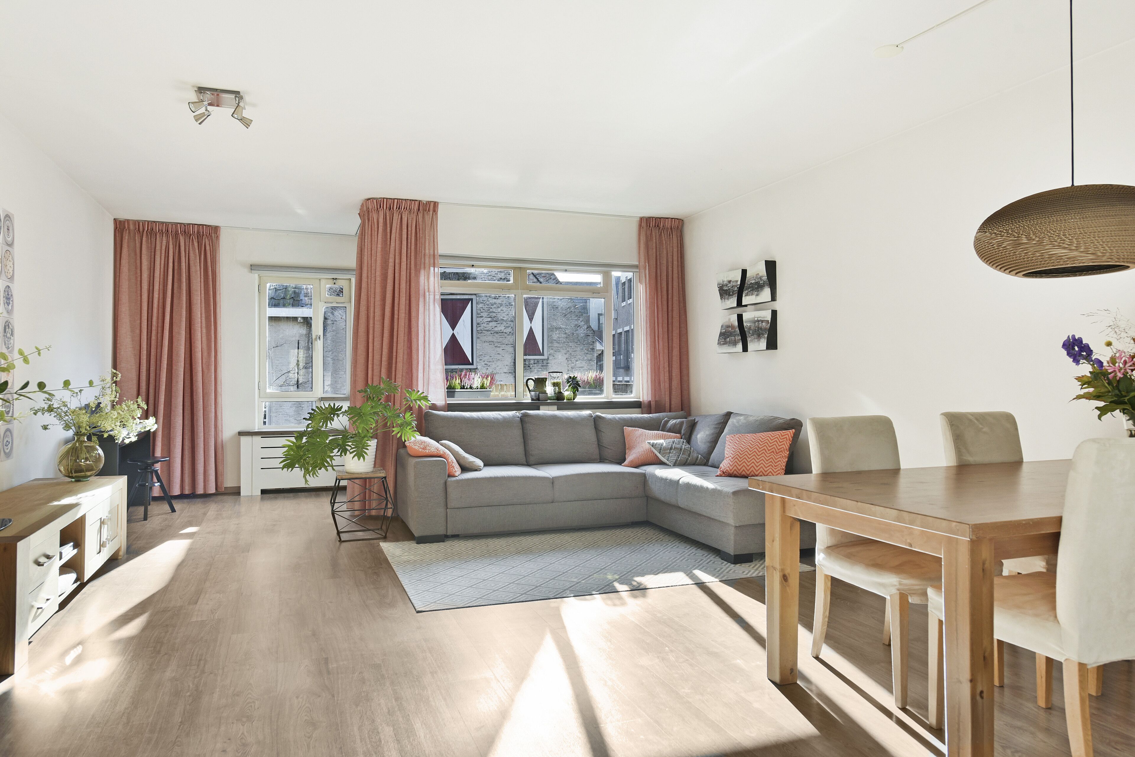 Mega Apartment I City Center I Free Parking