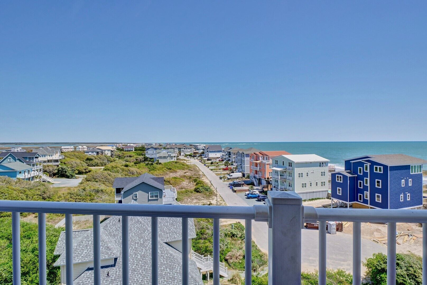 Top Floor, Unit with amazing views of The Atlantic Ocean
