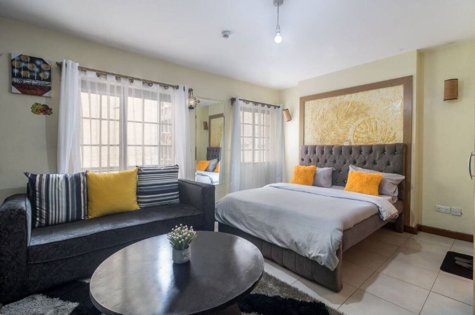 Bright Gem In The Heart Of Nairobi With Elevator