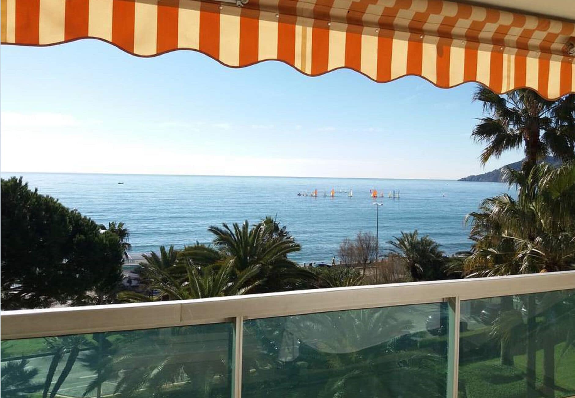 Magnificent new air-conditioned studio - Sea view - Parking