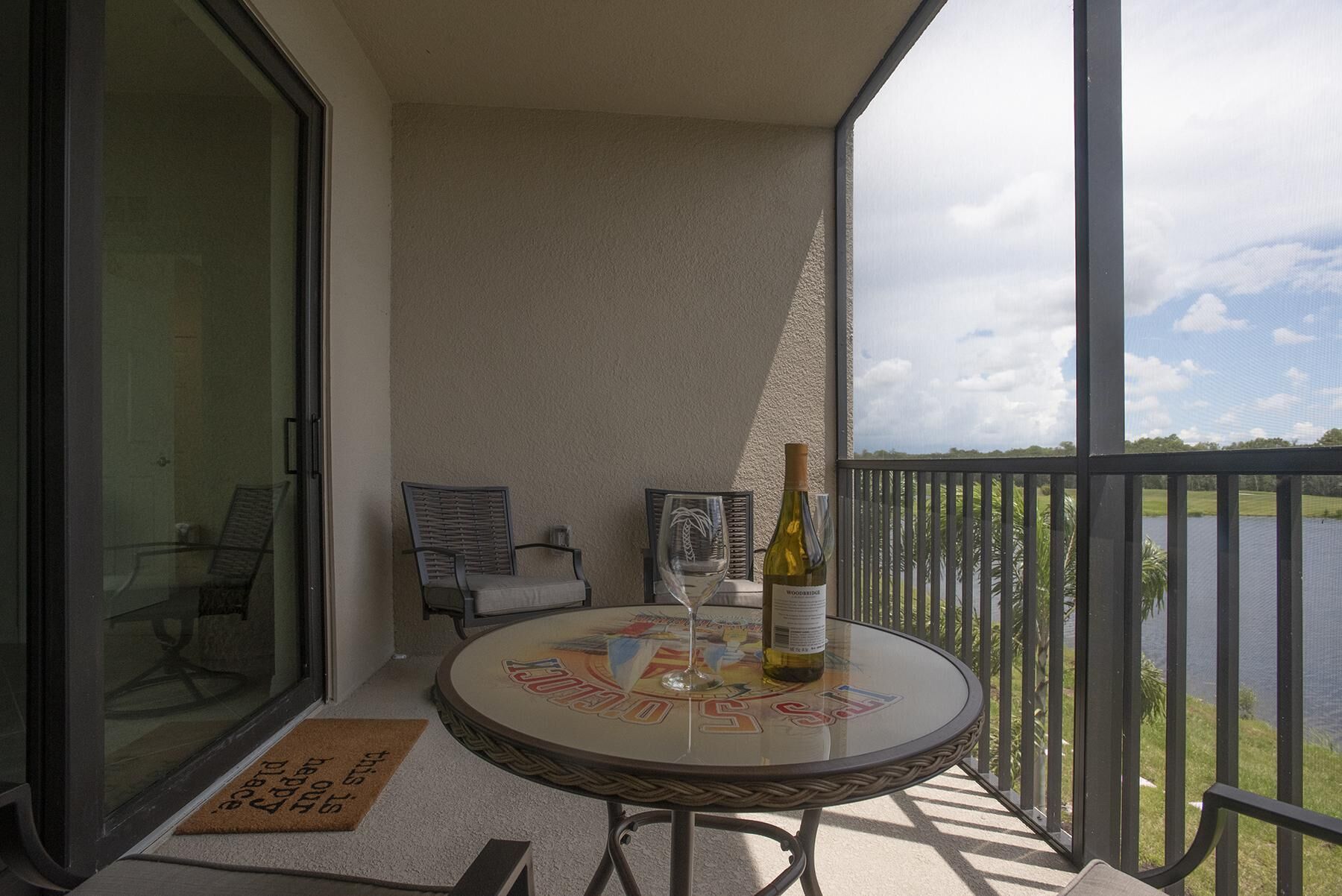 Spectacular luxury condo 2 Bed/2 Bath, 1,239 SF