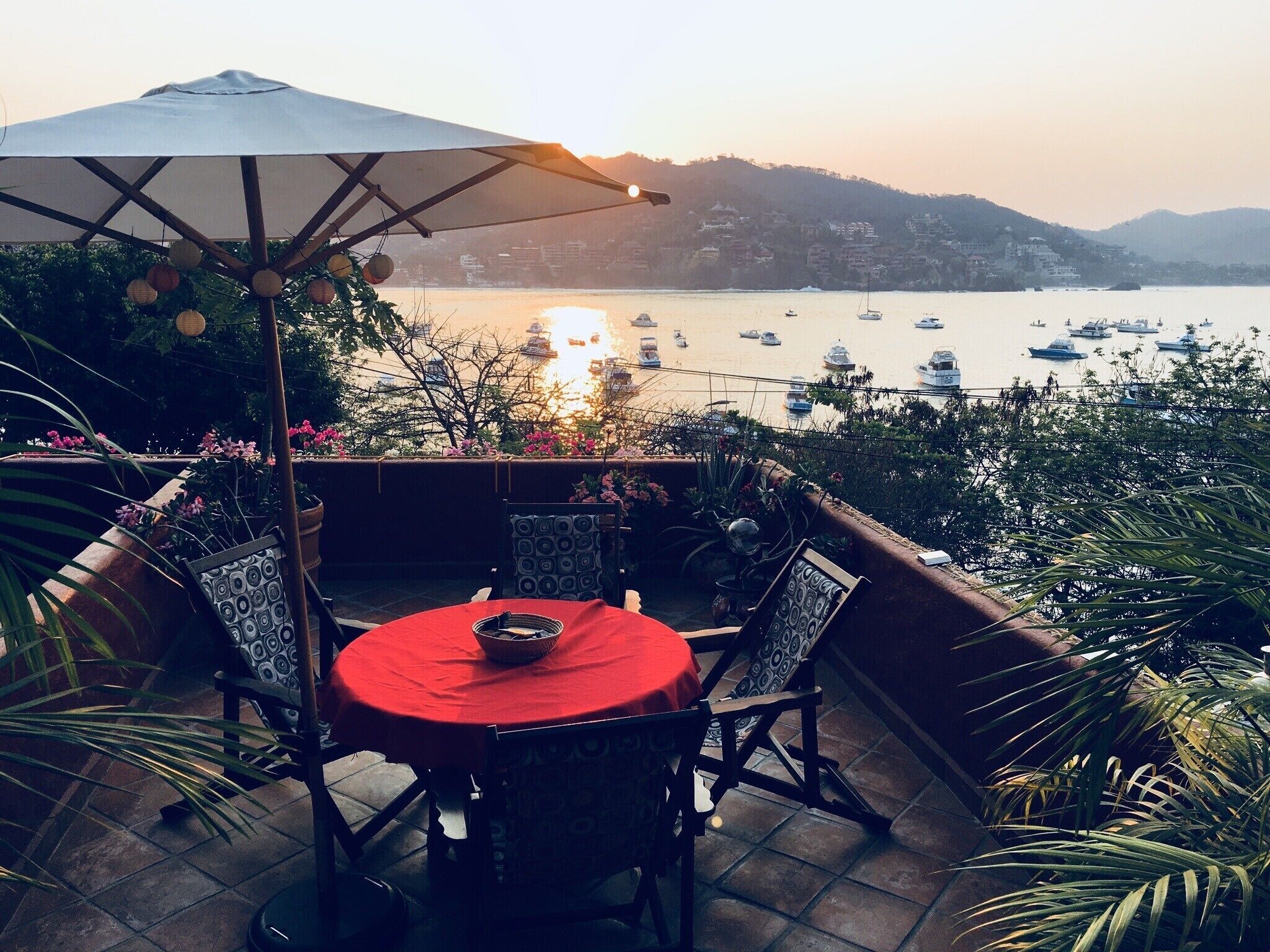 Private  Paradise steps to Centro