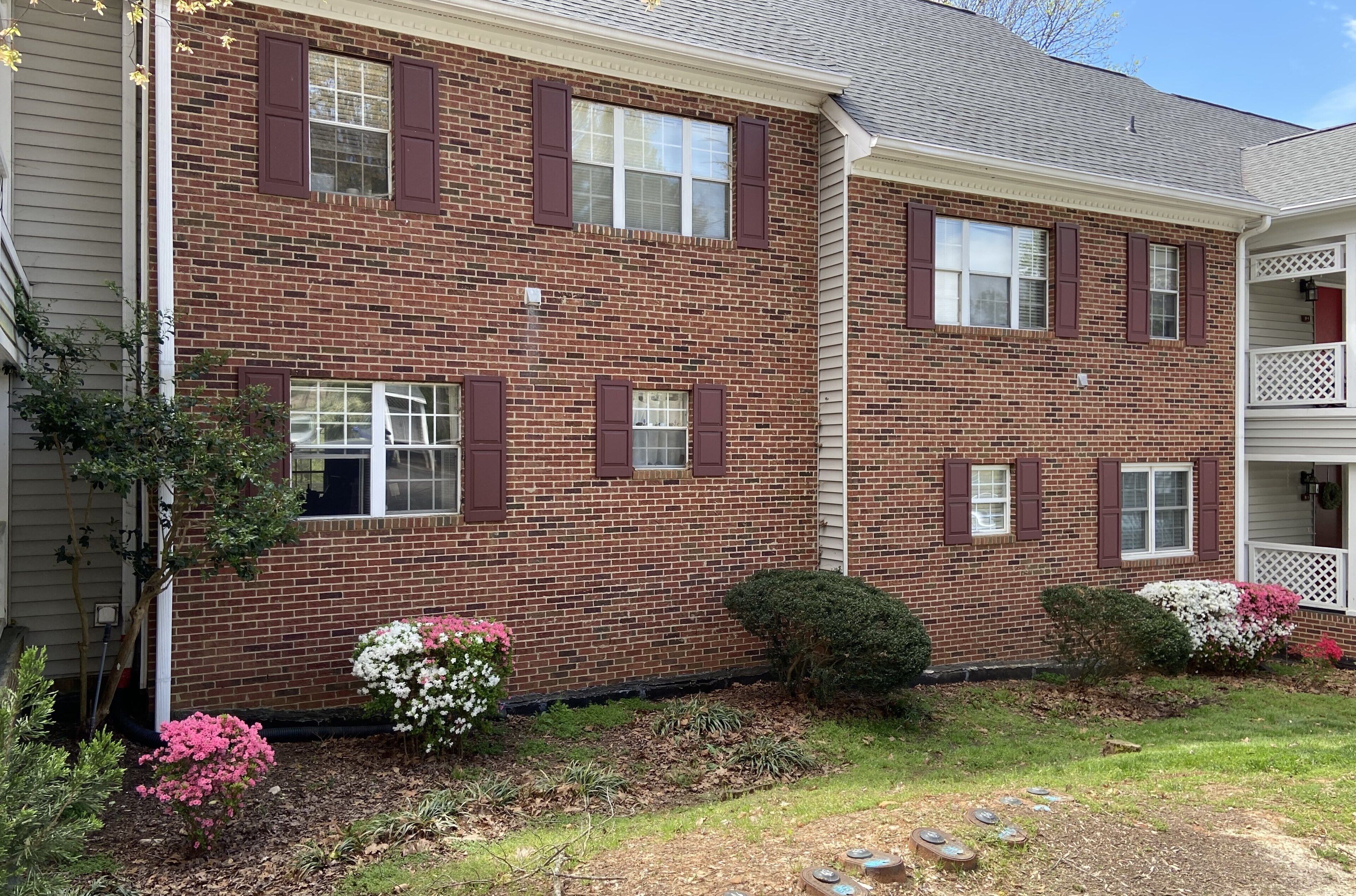 Remodeled Basement Condo in Cary!