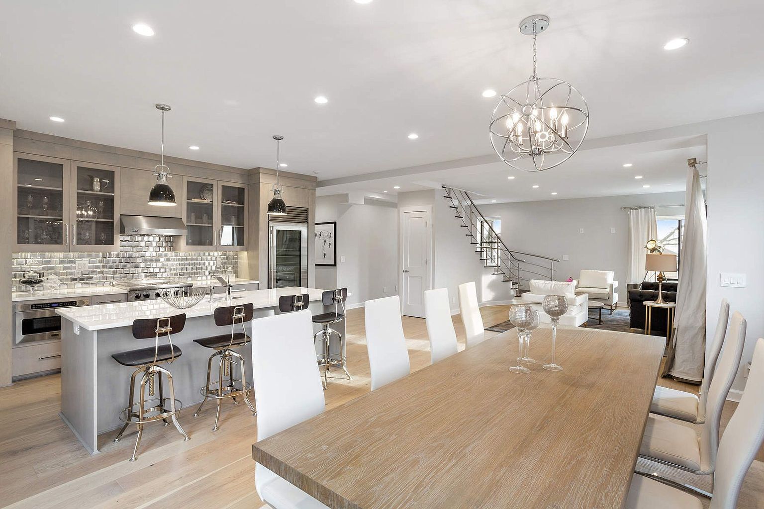 Greenwich "City Living"  Penthouse New Building in town