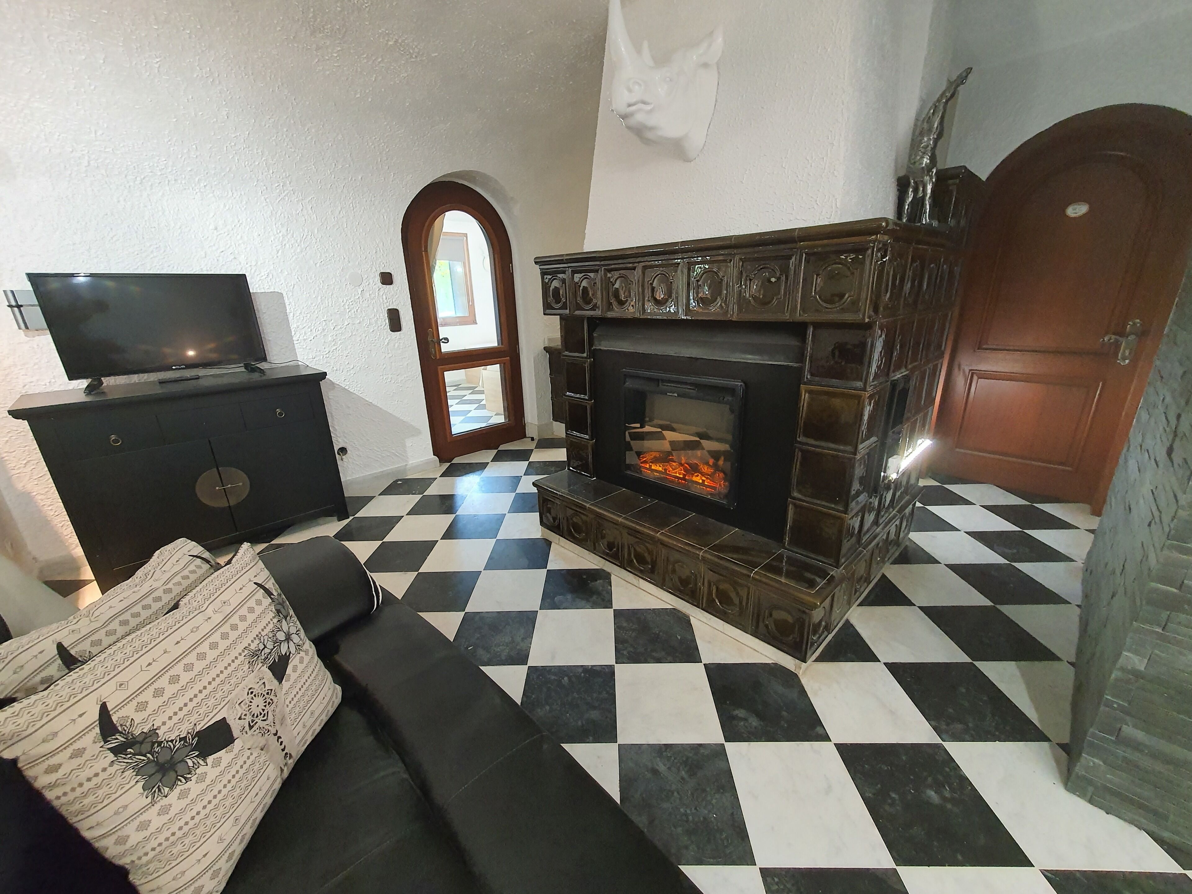 Gite L'Echiquier, apartment in R.de Jardin - terrace with panoramic view - swimming pool