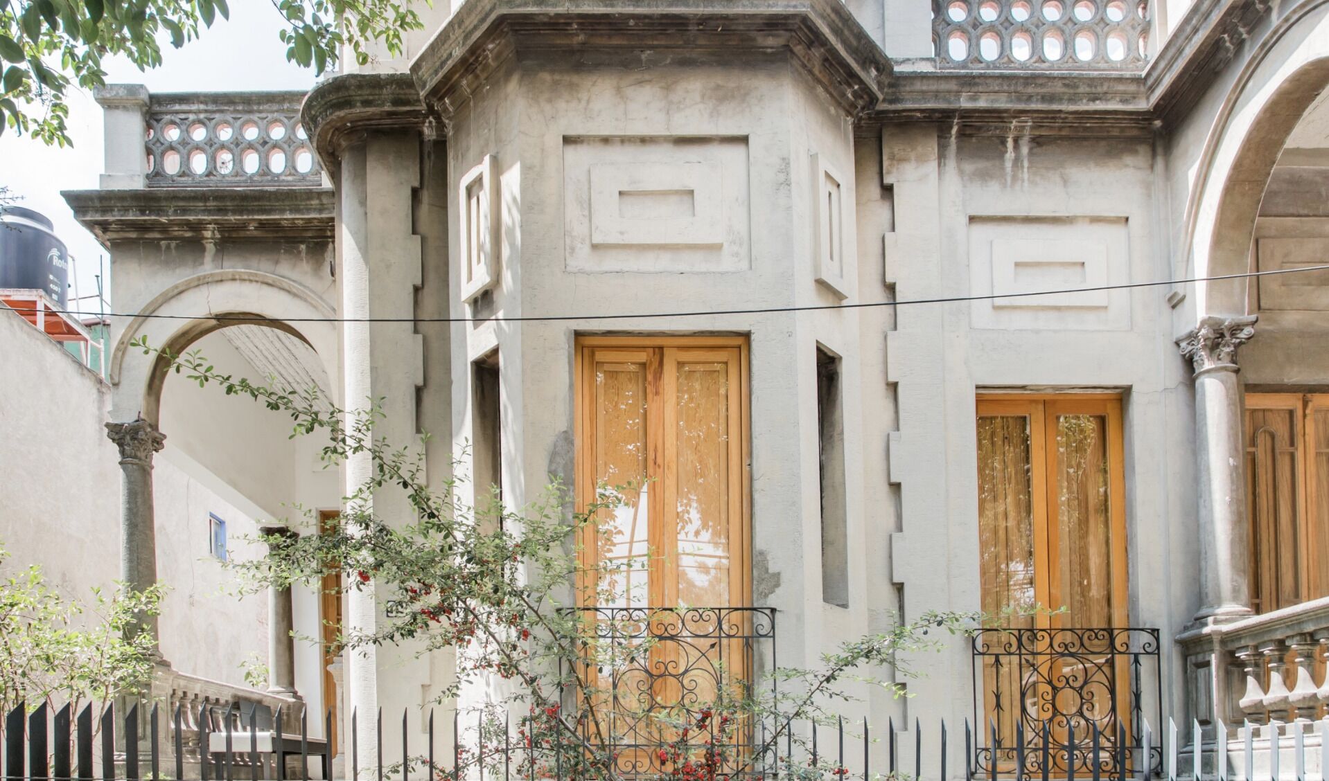Historic building in Roma Norte