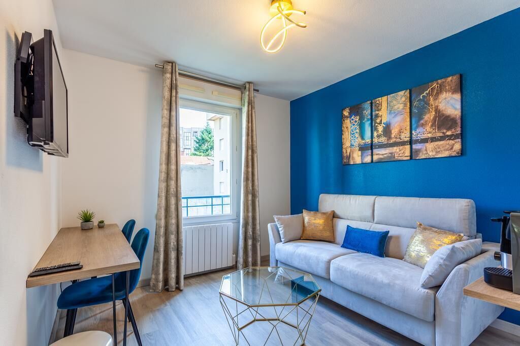 "Lights", beautiful 2-star studio, Lyon 3 faculty