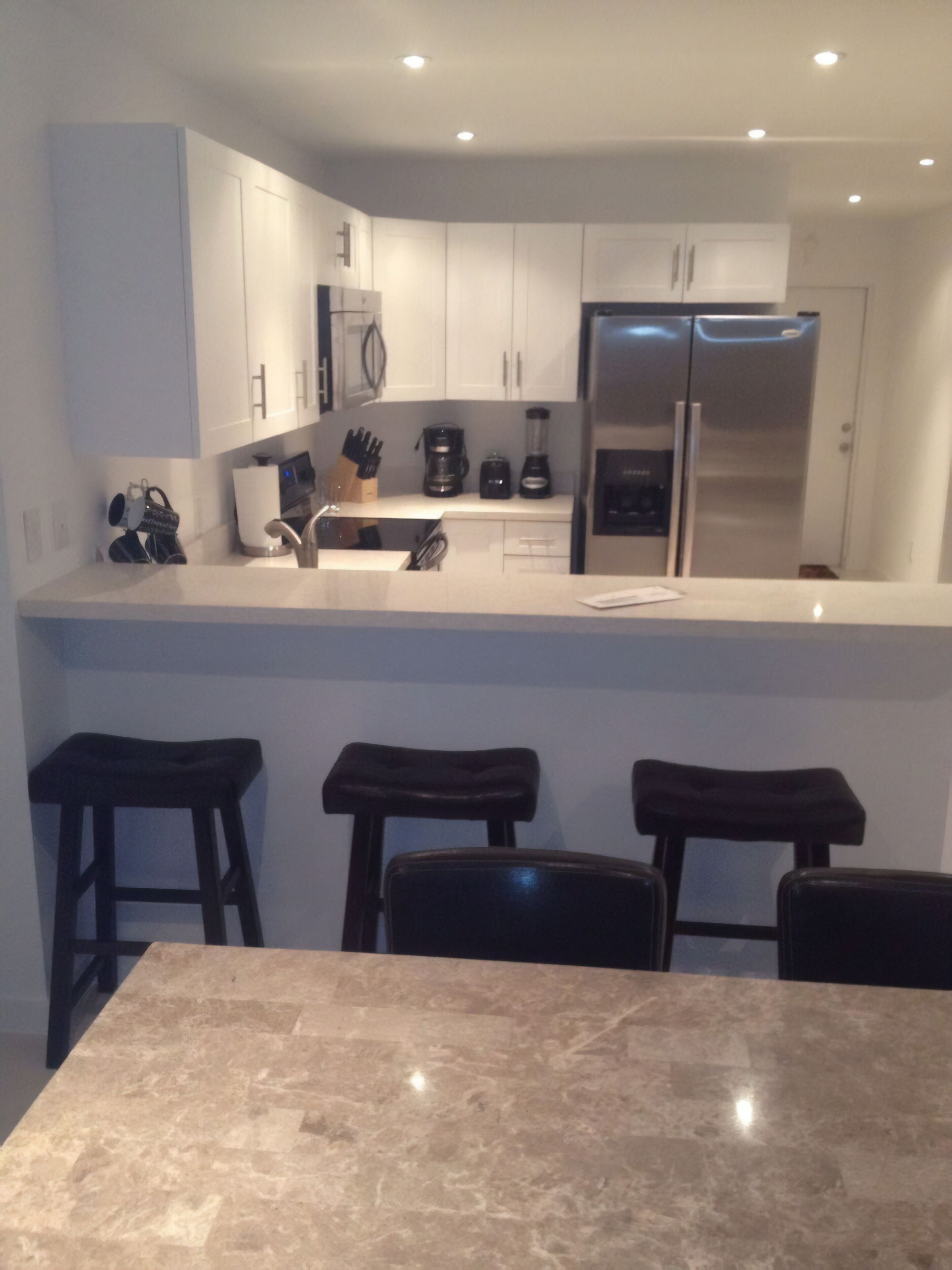 Fantastic Ground Floor Apartment on the Beach!!!  Long Stay Specials!