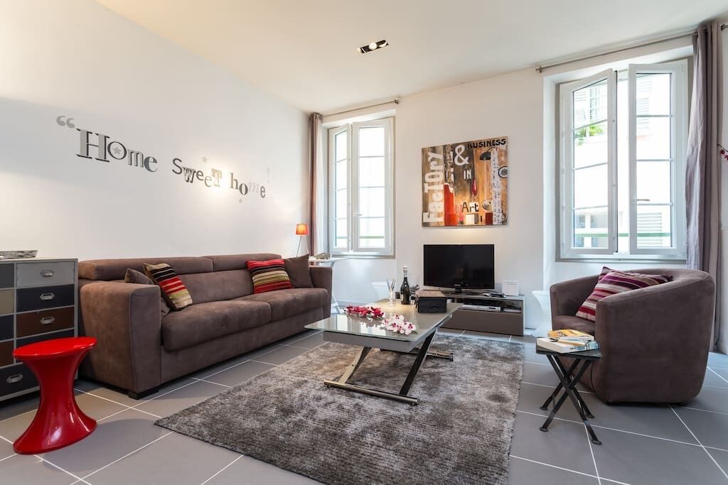 ✨Heart Old Nice - air conditioning - 2 mins from the beach ✨