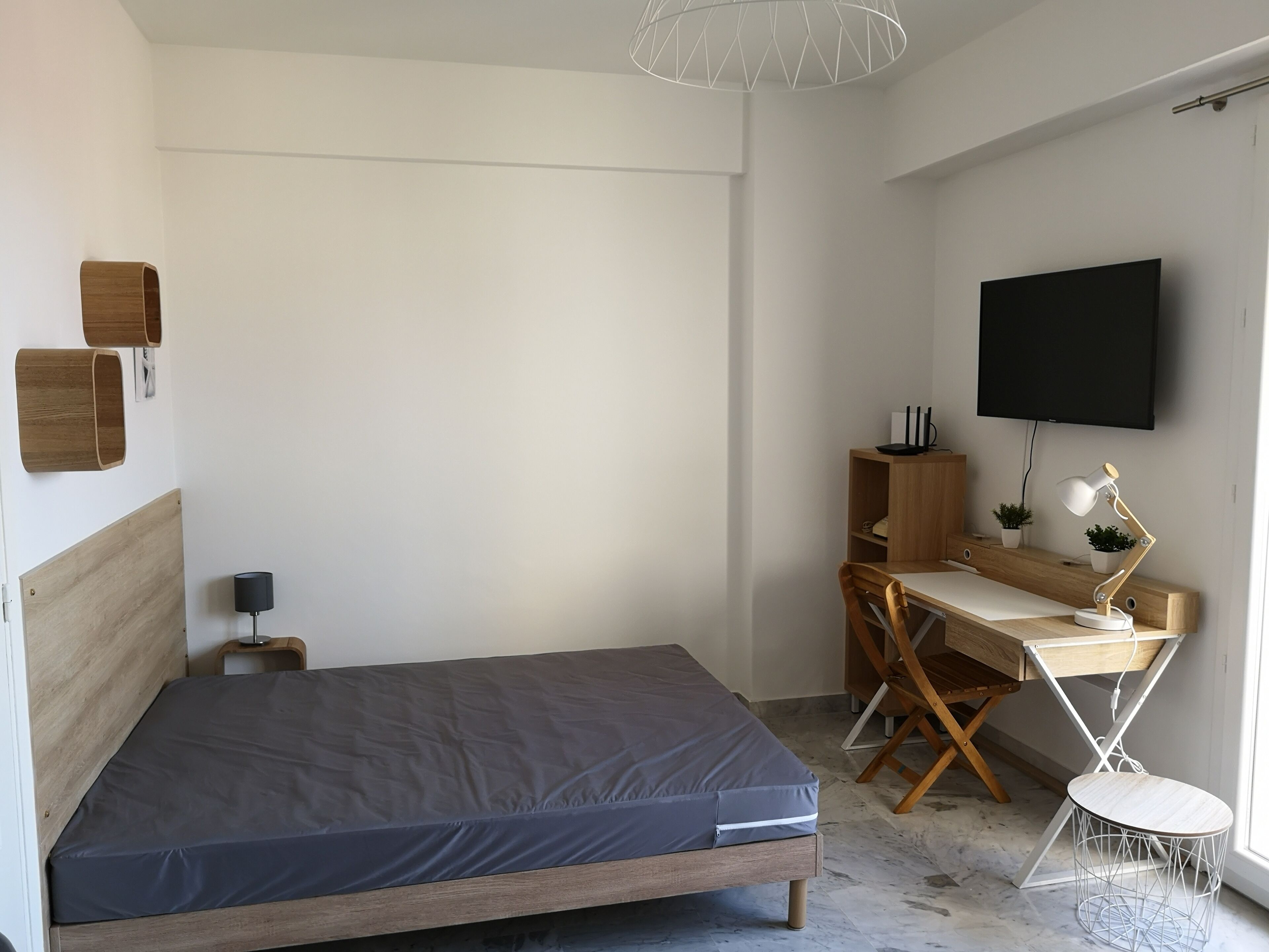 T1 Nice Center 30m² Wifi Bright calm 2 steps from the tram stop