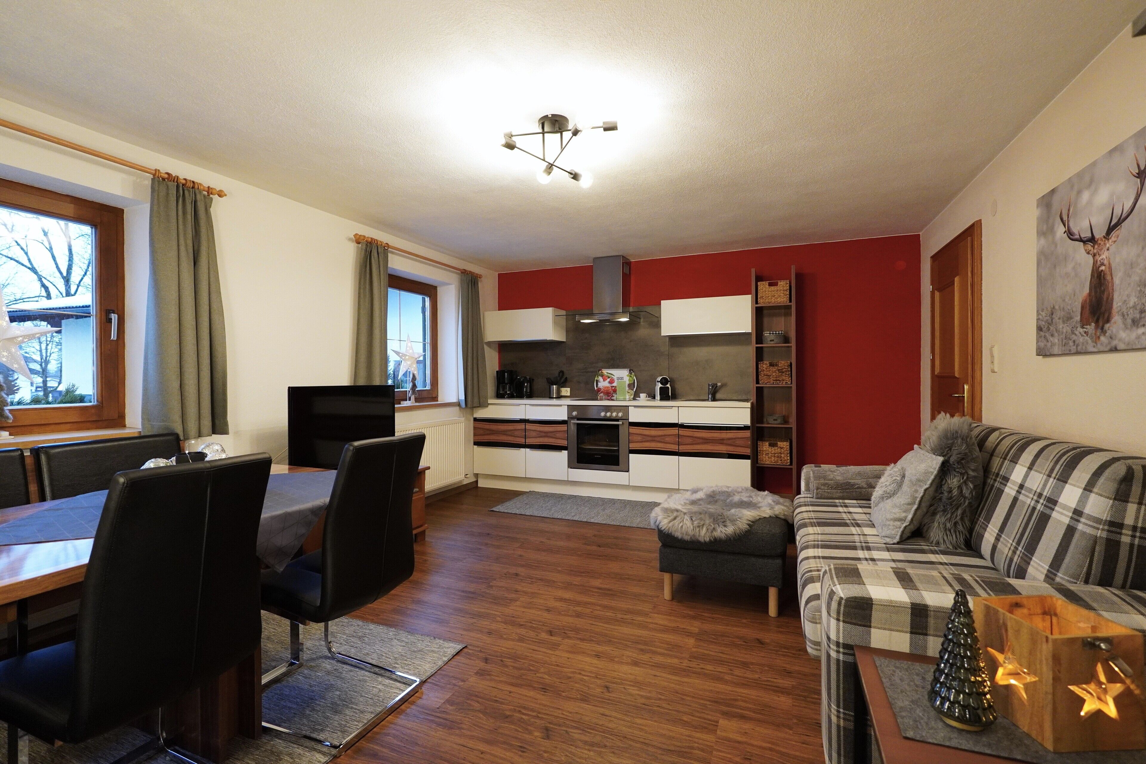 Apartment in a quiet, central location, balcony and garden with a wonderful mountain view