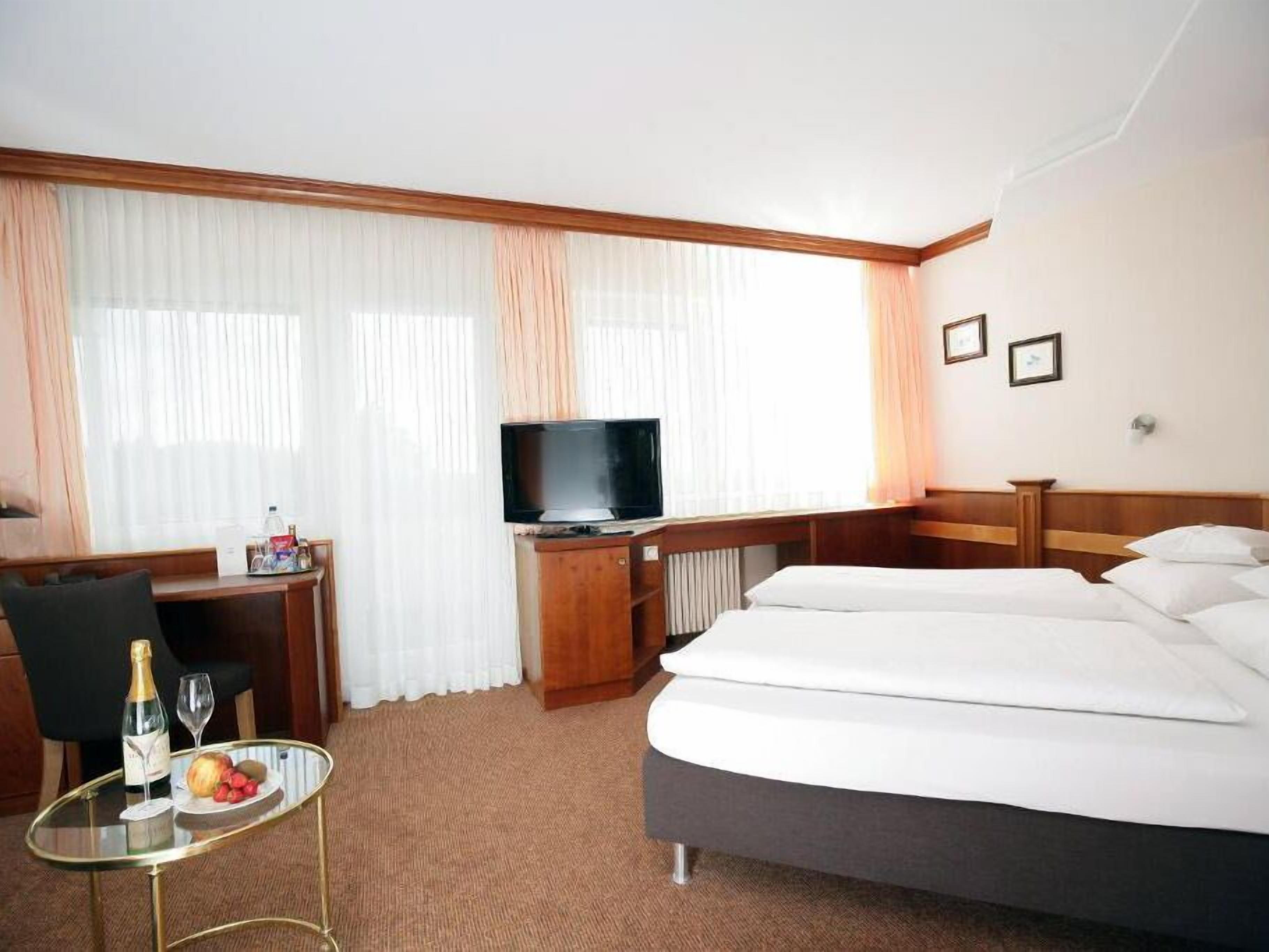 Superior single room