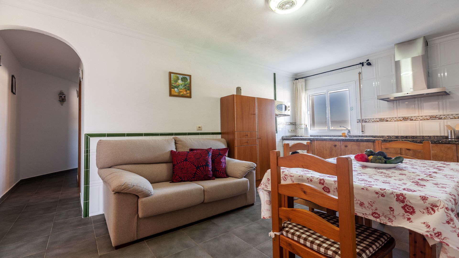 Bonito apartamento en Bolonia , a 300 metros de  la playa .( Aprt. Luz C)