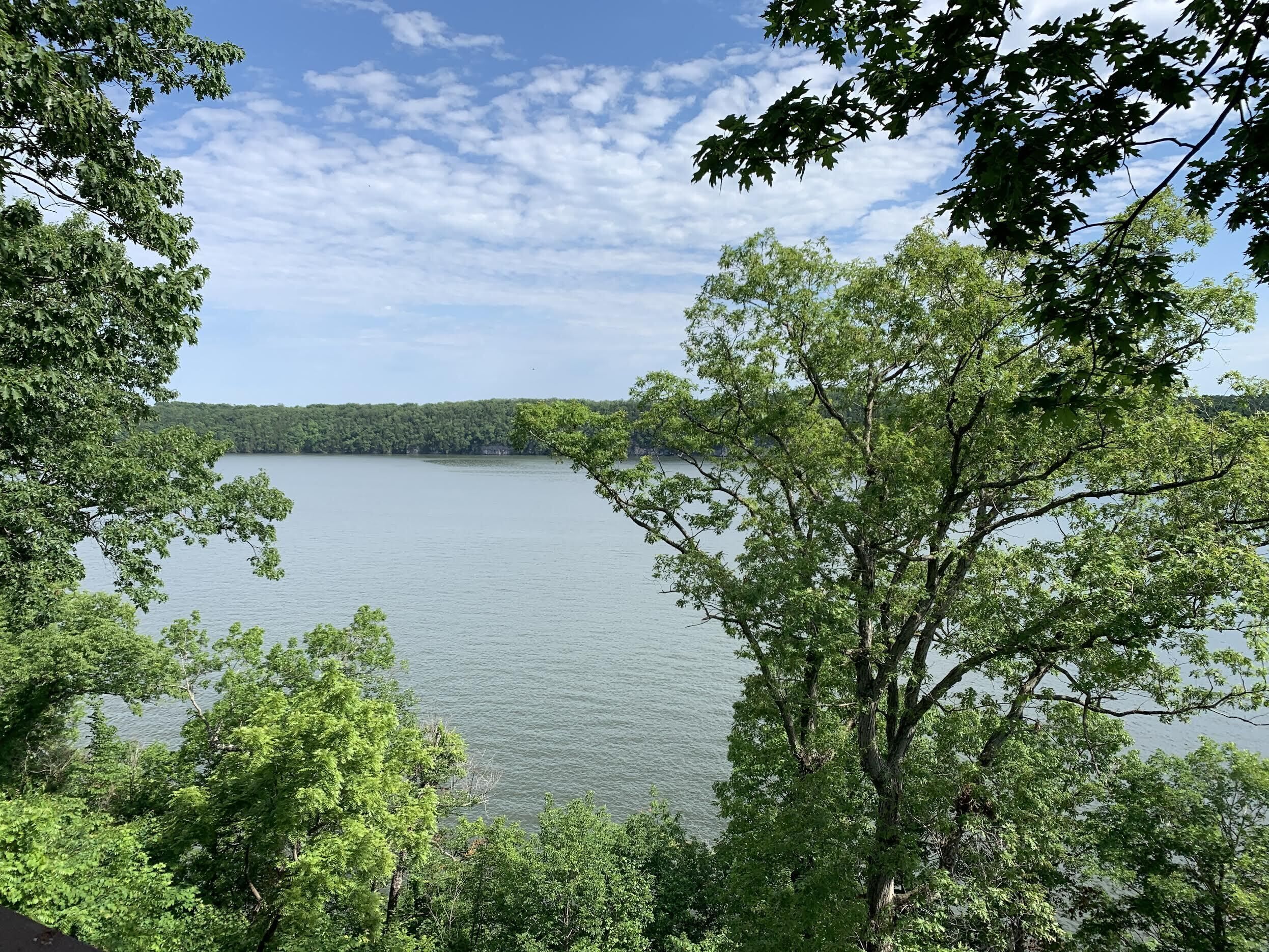Beautiful Waterfront Condo 3 Bed/3 Bath with Amenities 