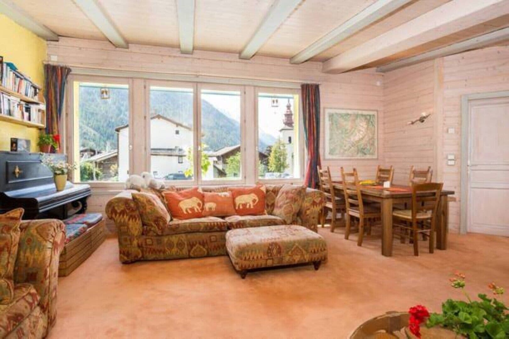 Chalet Sunshine 2 Bedroom (new)