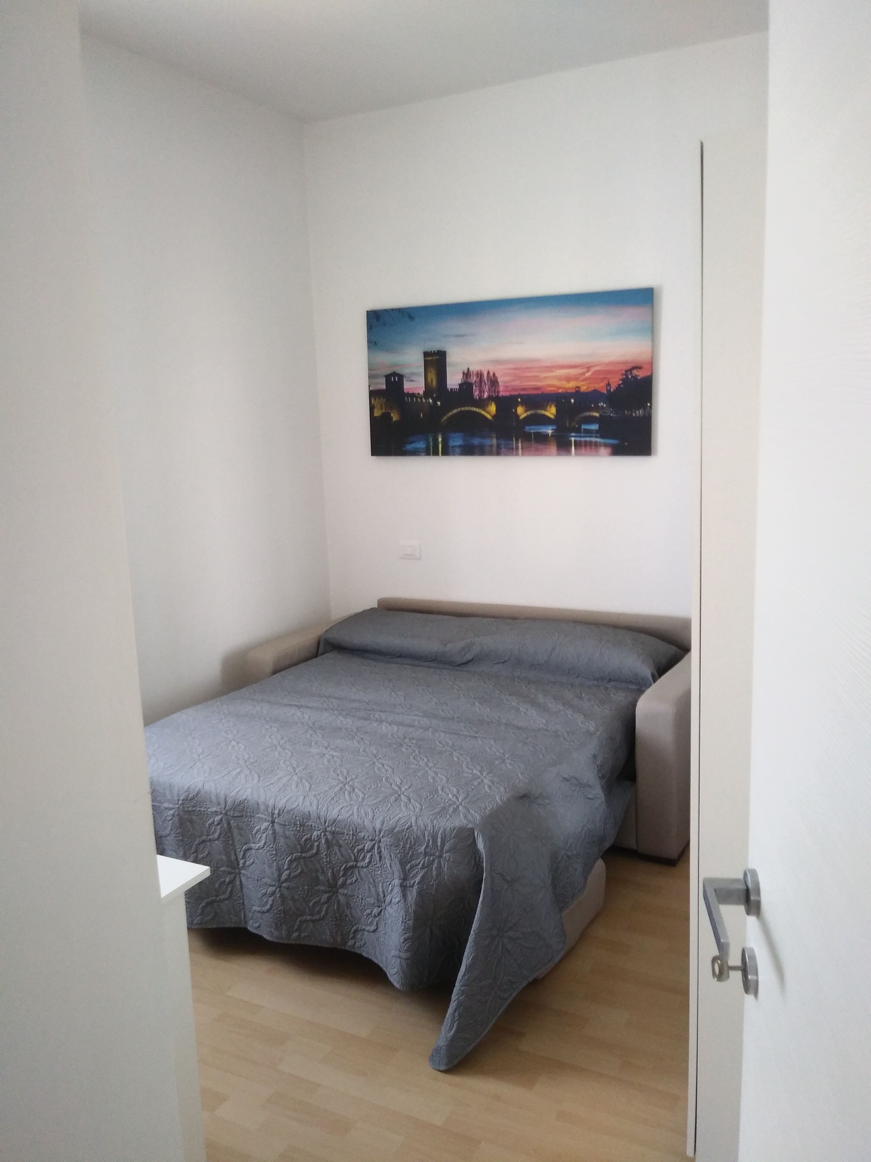 Quiet room in a new apartment
