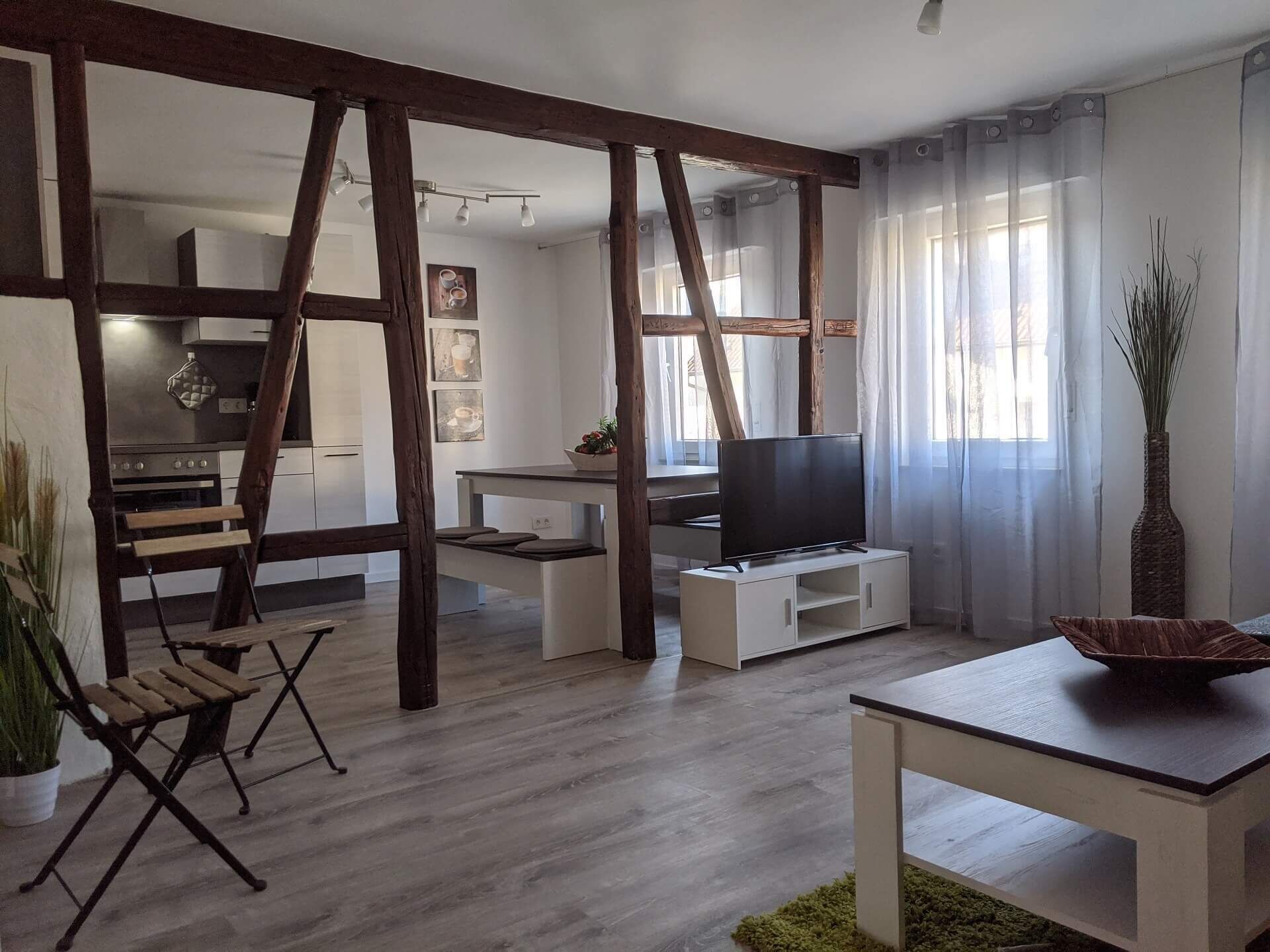 Bright, modern and newly renovated 77m² apartment