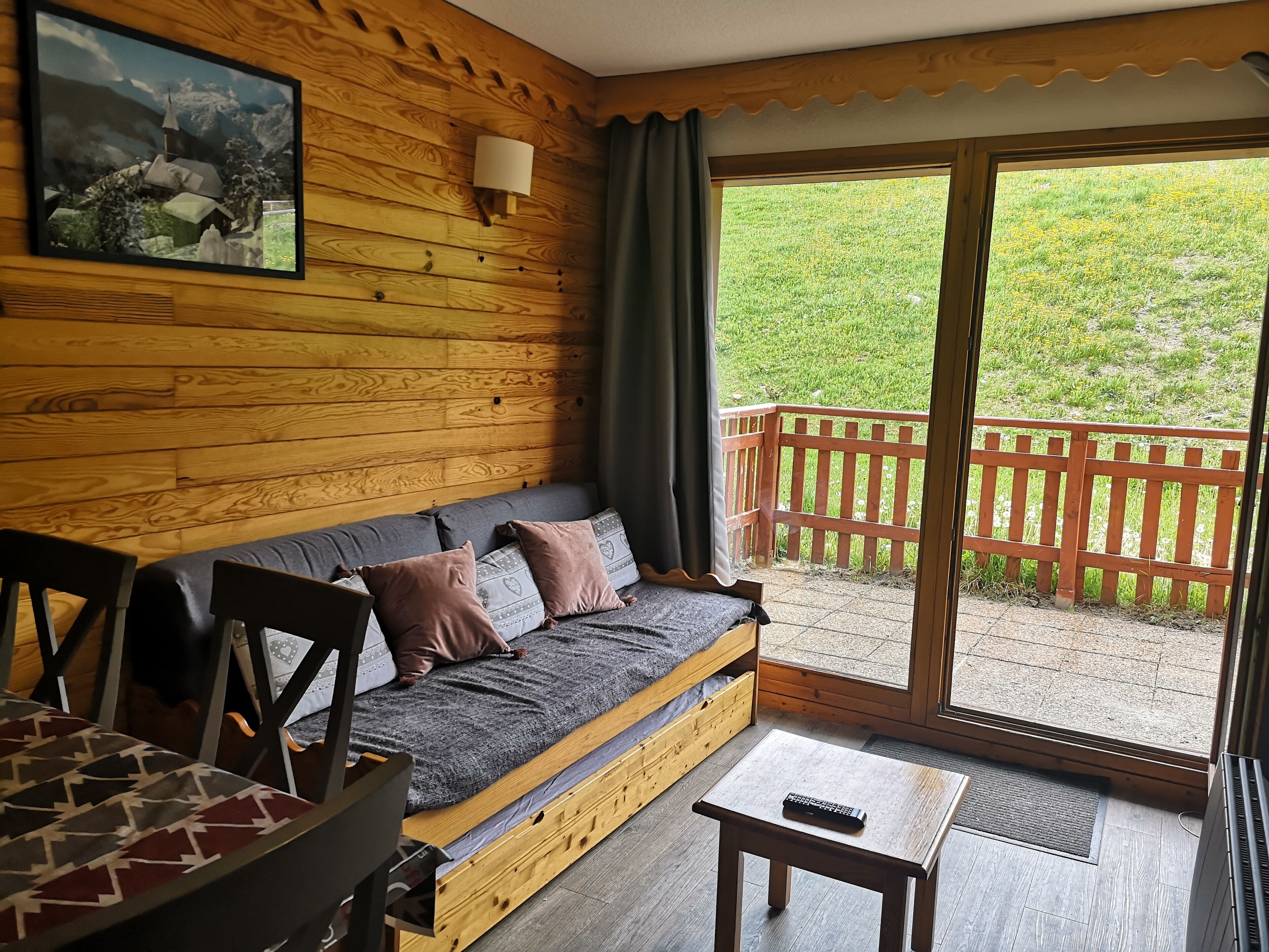 APARTMENT AT THE FOOT OF THE SLOPES