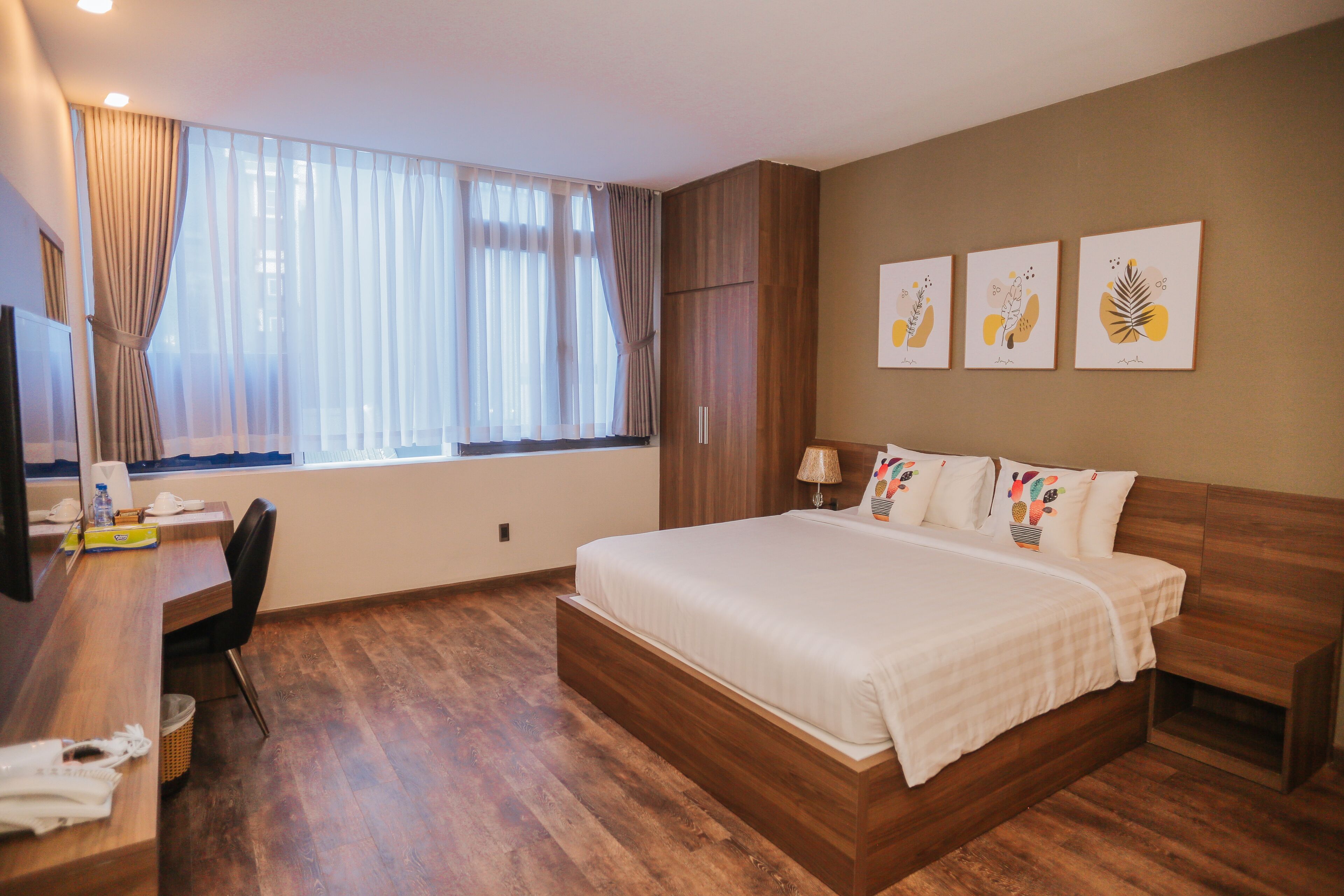 Eyes Hotel