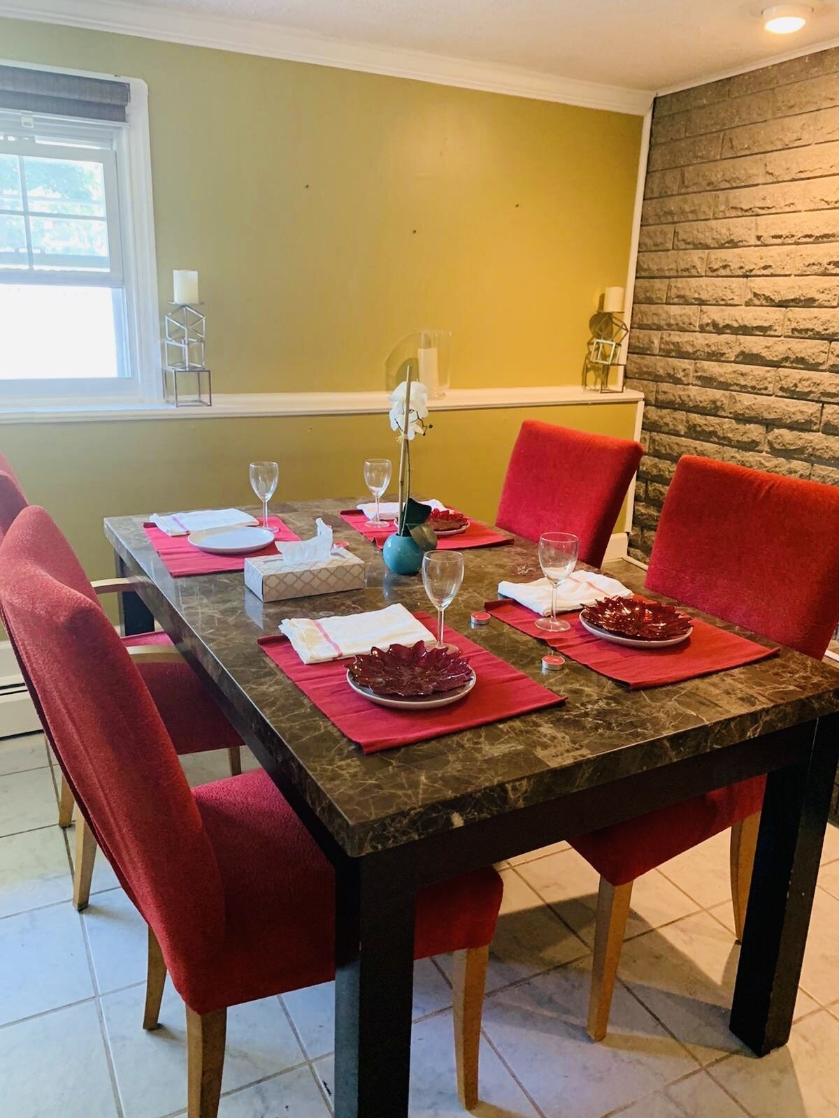 Large Private Suite + Entrance + Bath