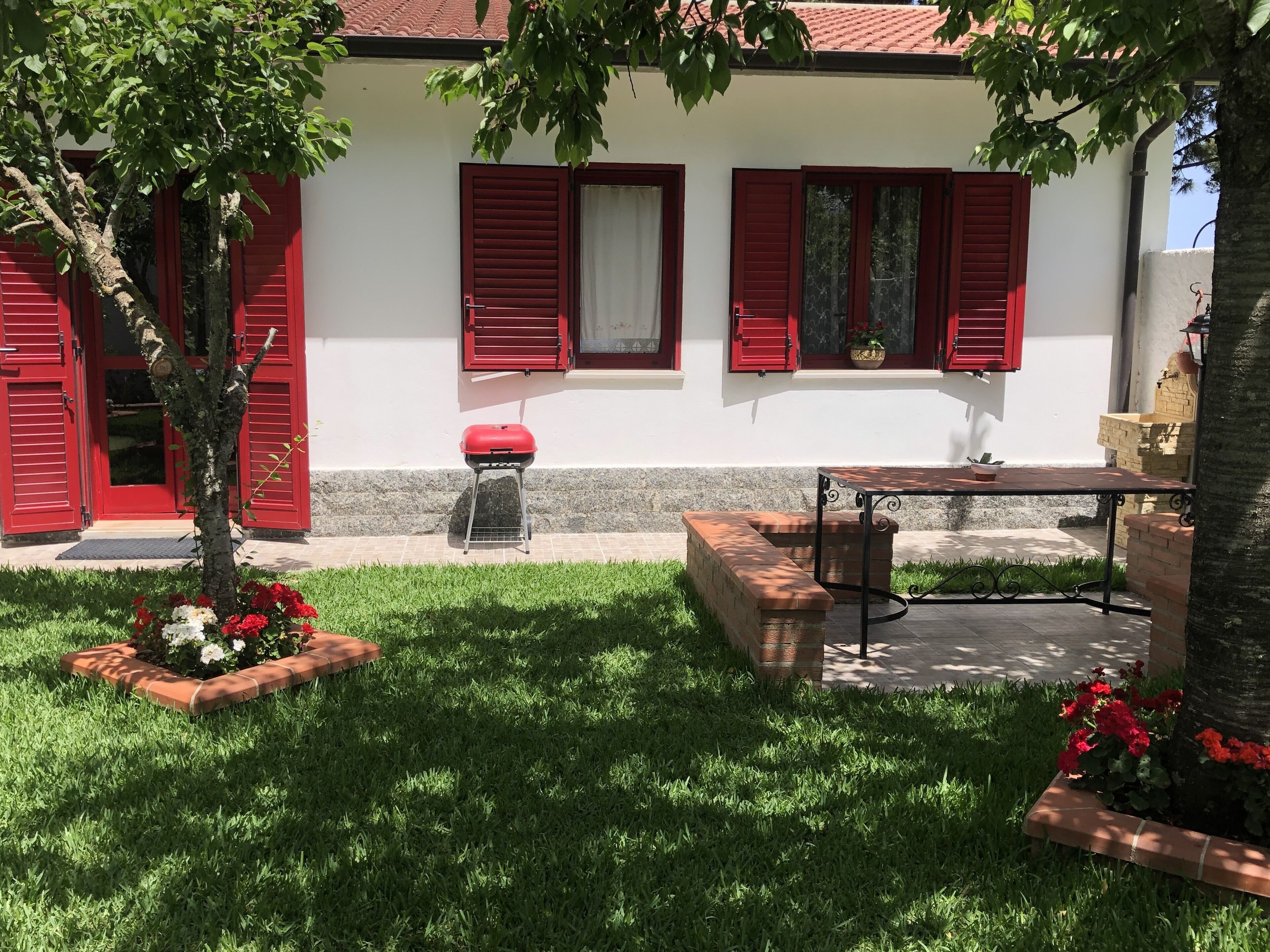 La casa delle Ortensie Guest House