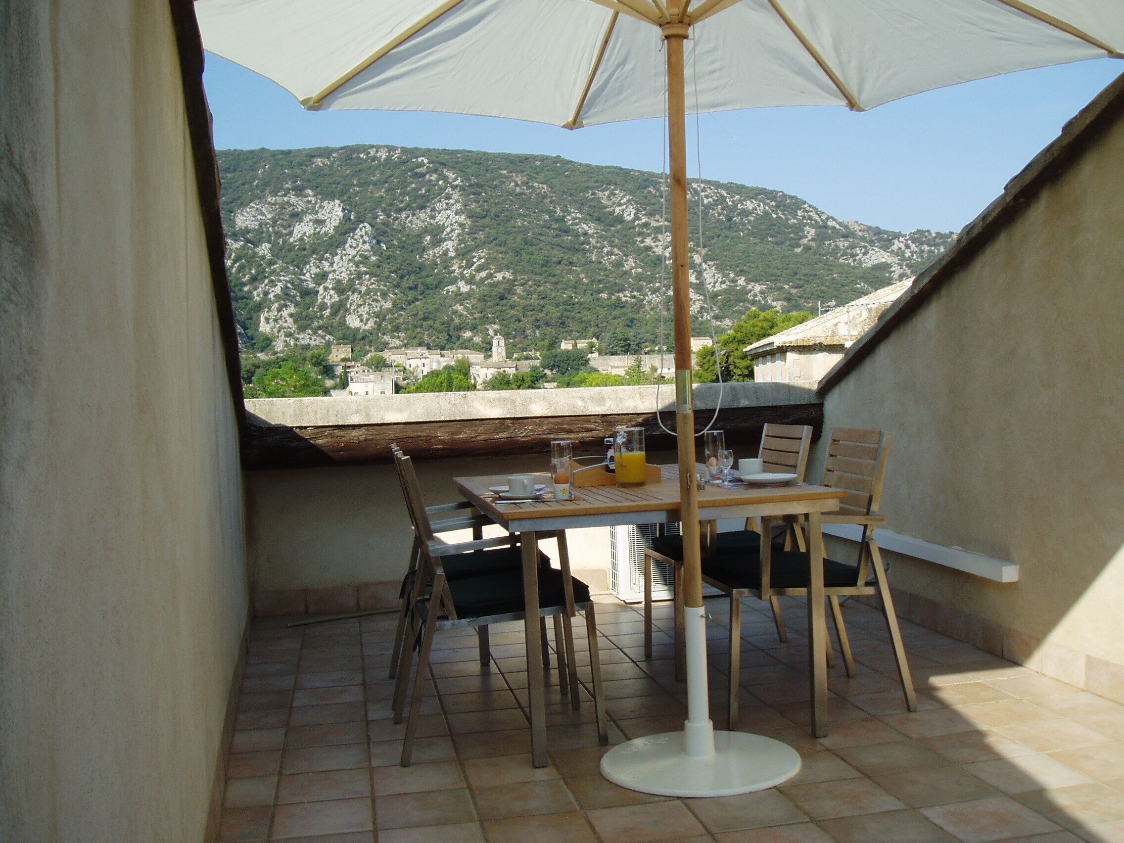 Part of Résidence Lou Boulidou, former winery, now unique holiday homes.