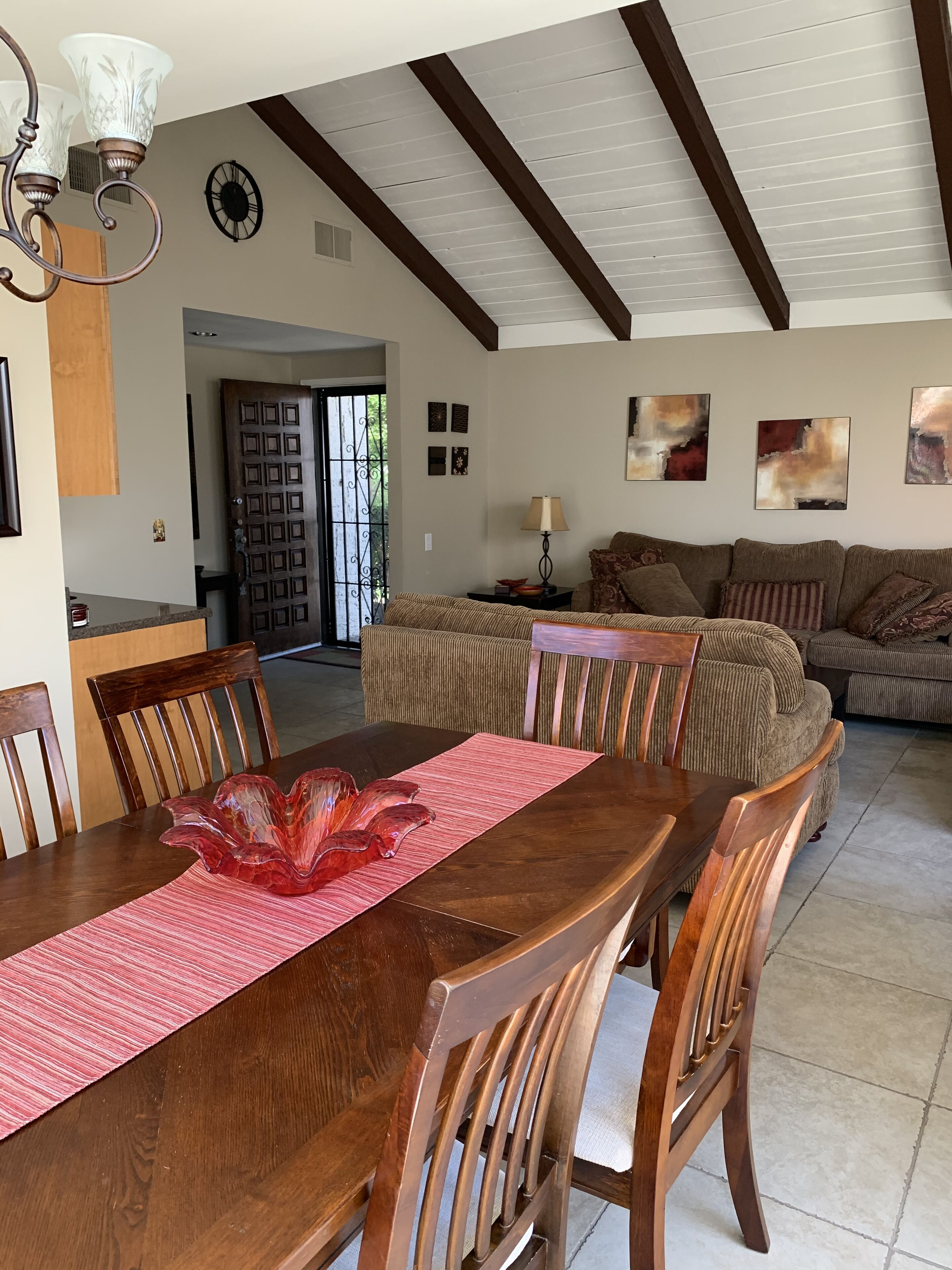 Beautiful Canyon Sands Condo Steps from the Pool and Spa!