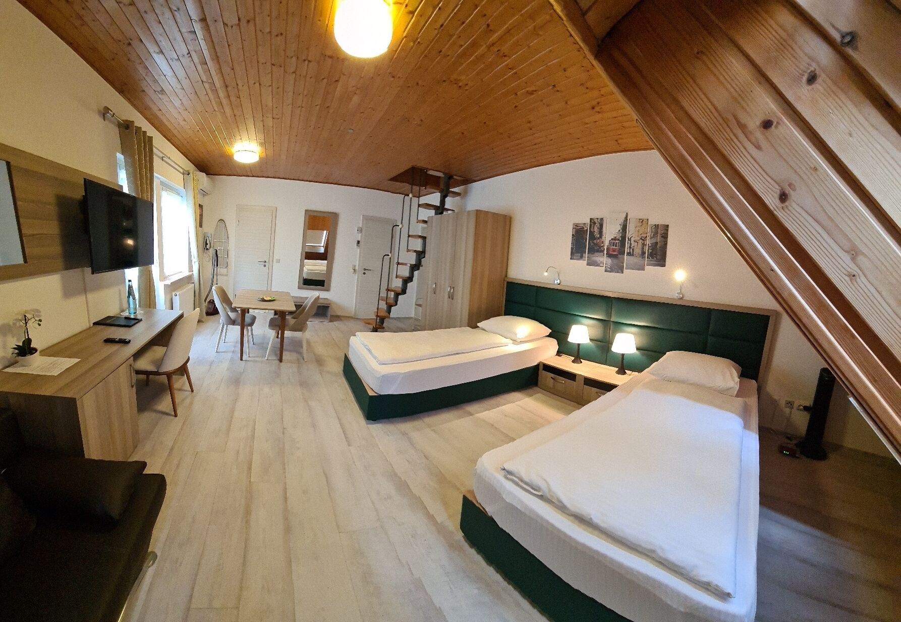 W4, holiday apartment with air conditioning 