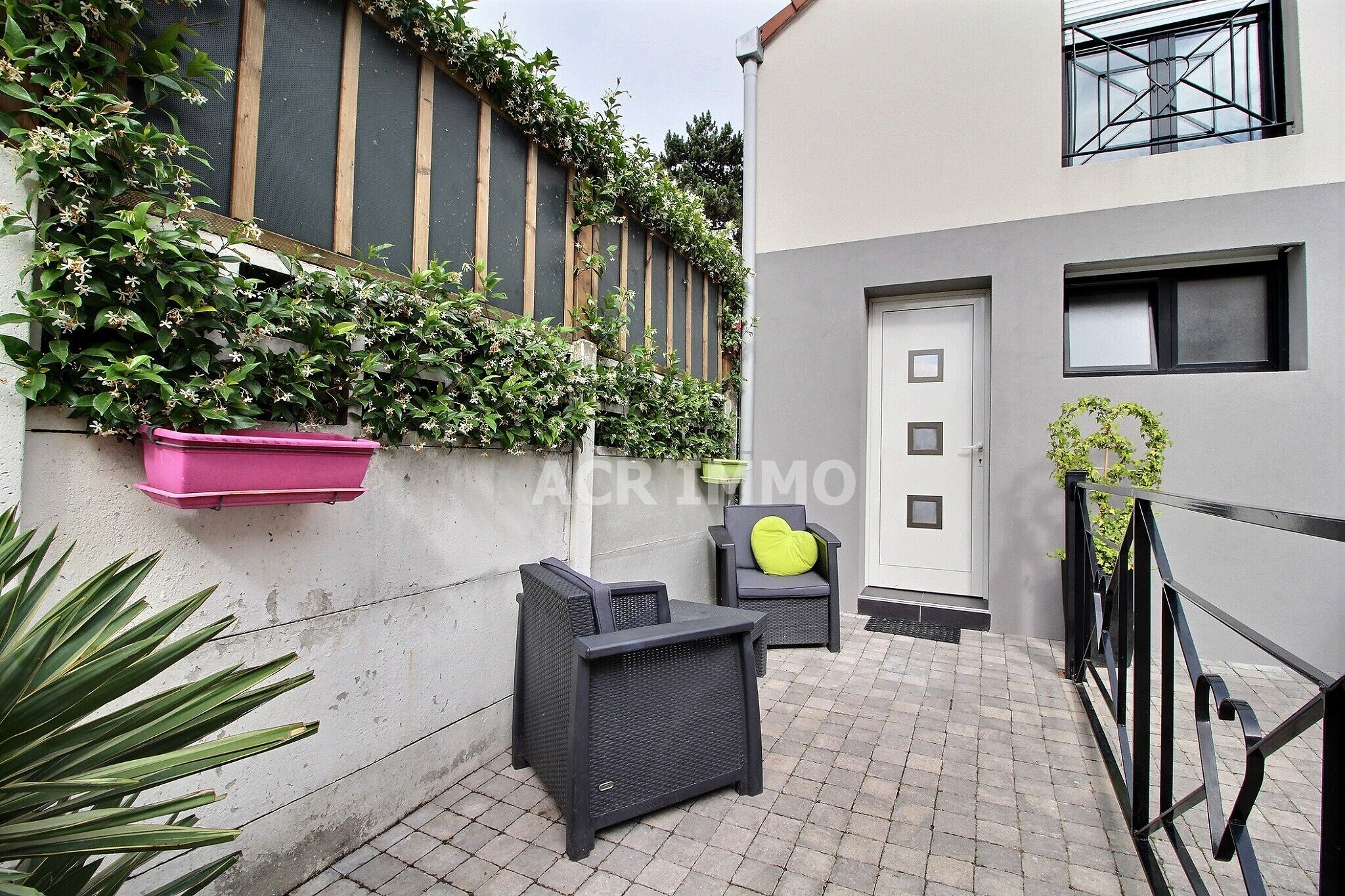 Studio close to Enghien-les Bains