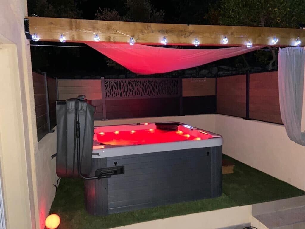 Relaxing stay with forest view SPA included