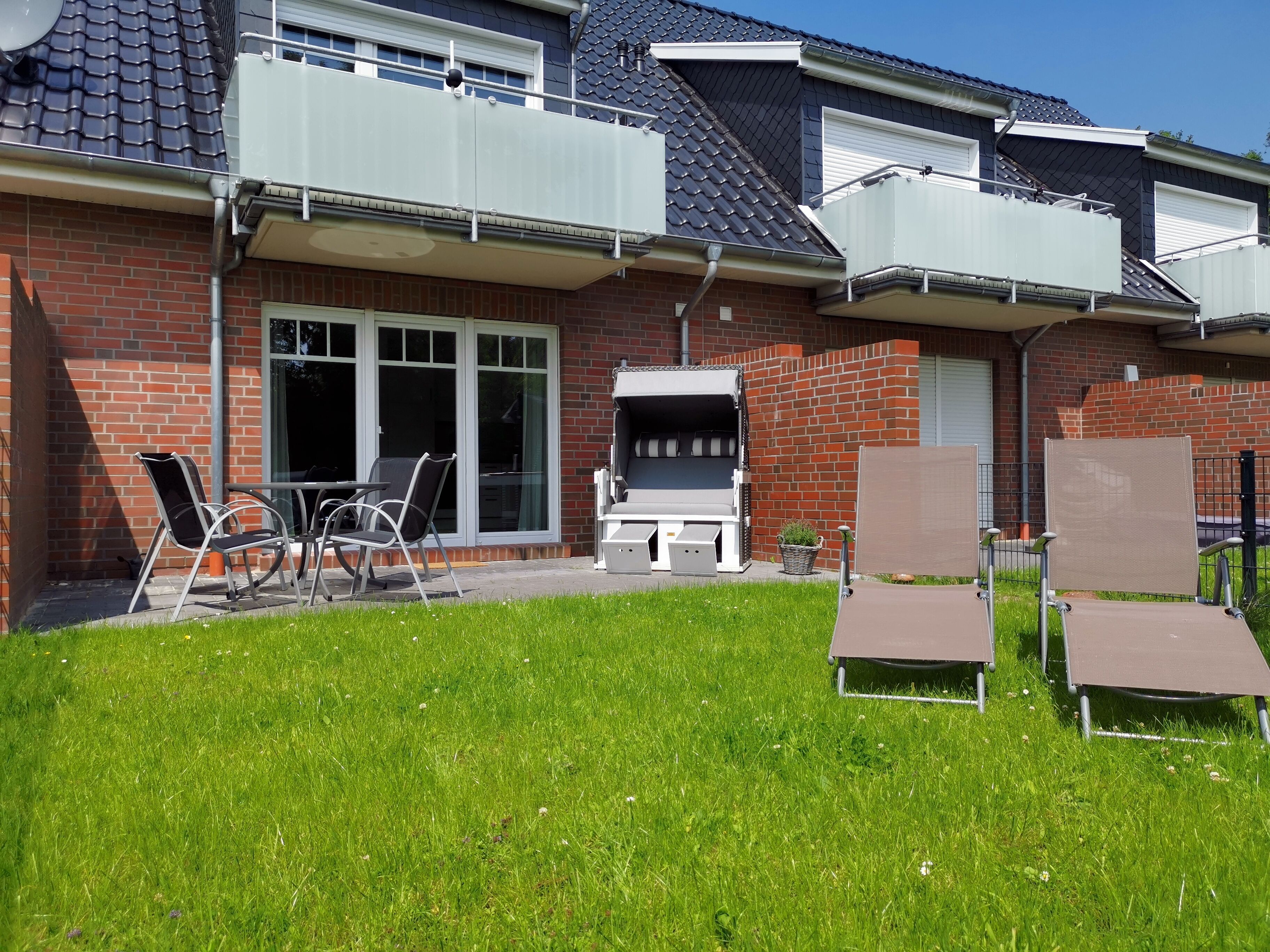 Ferienwohnung im Erdgeschoss für 2 Personen mit Terrasse und Garten in Norden