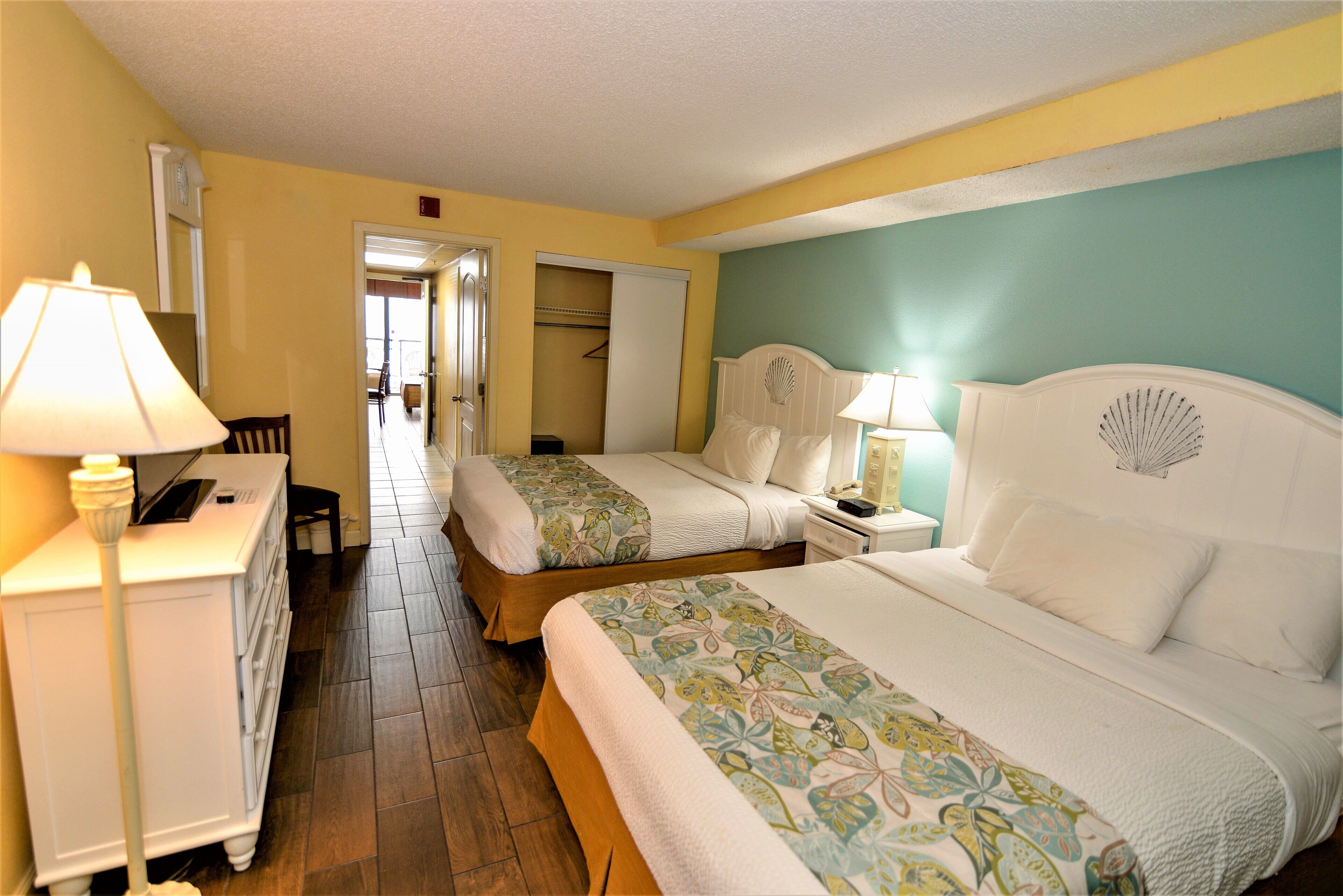Ocean Front Suite - FREE Breakfast!